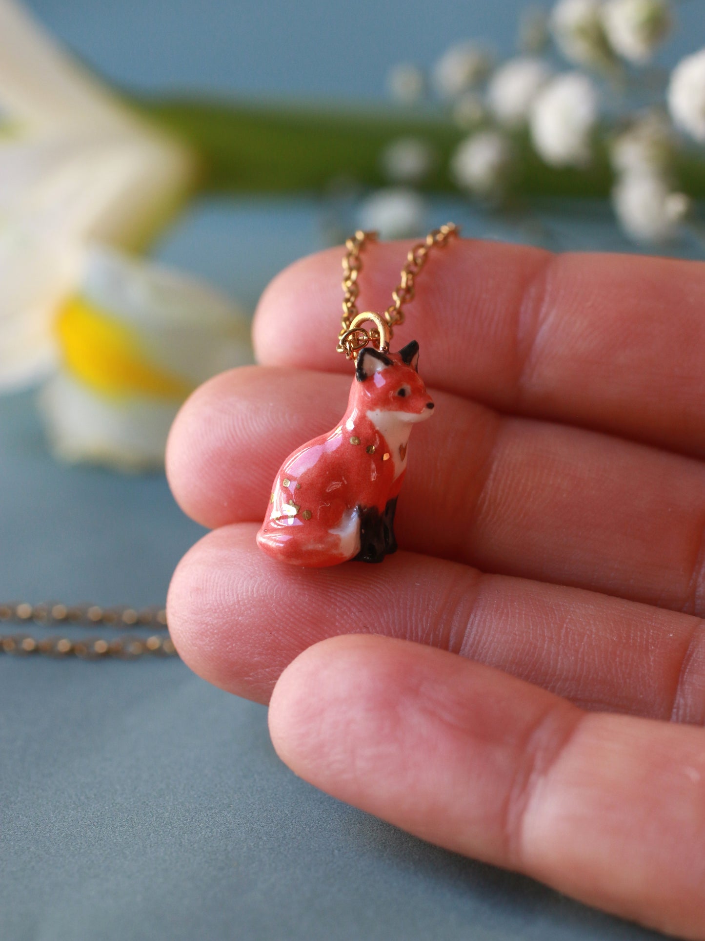 Sitting fox necklace