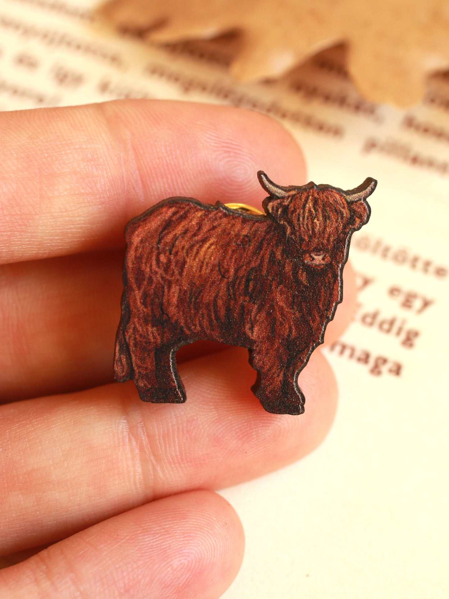 Highland cow pin - Wooden highland cow brooch