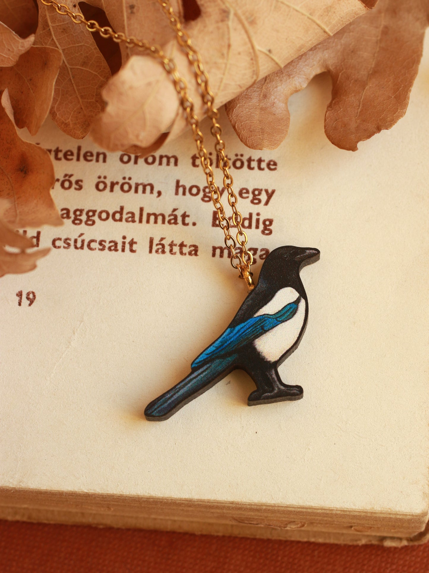 Magpie necklace - wooden bird pendant