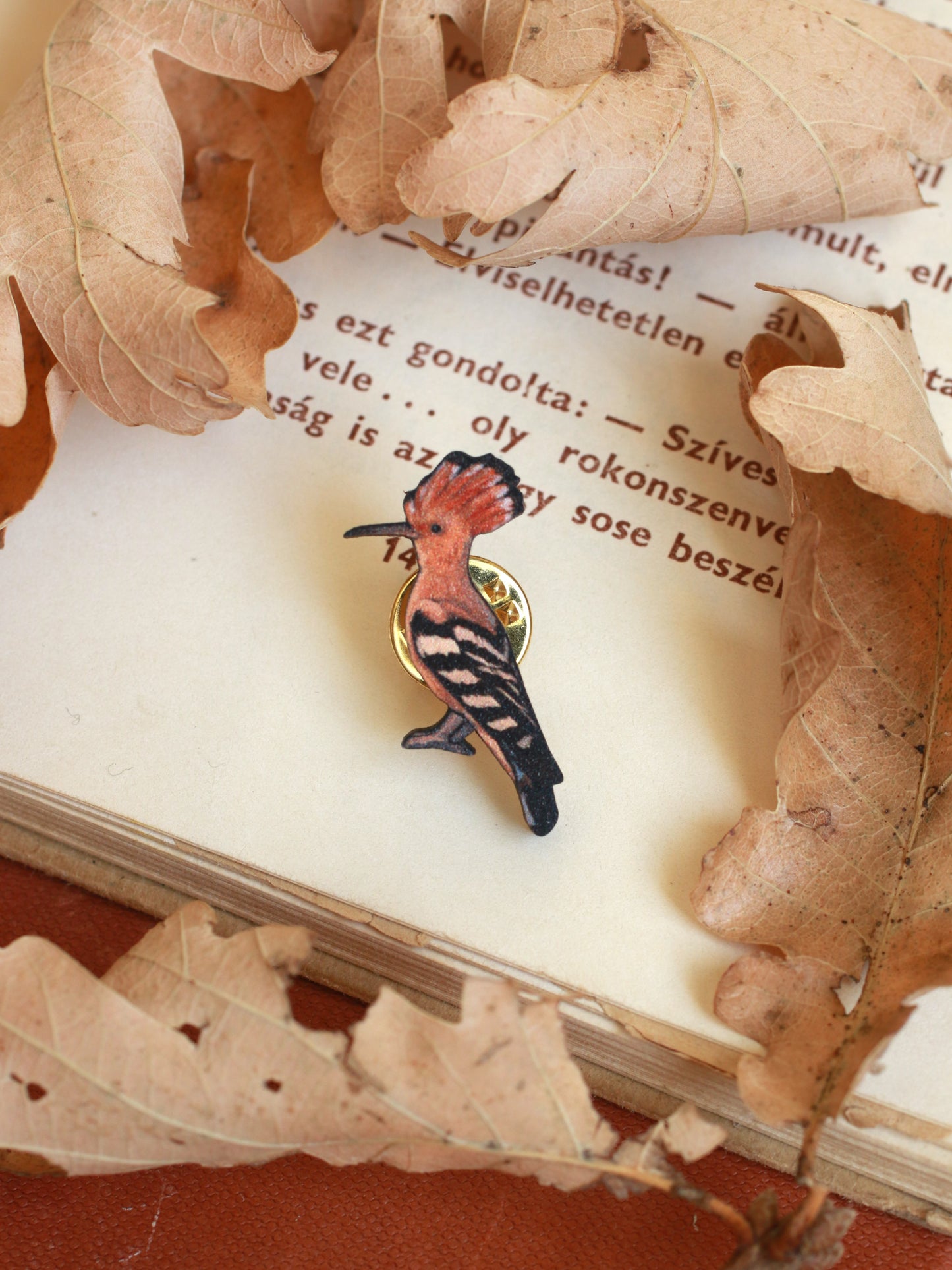 Hoopoe pin - wooden bird pin