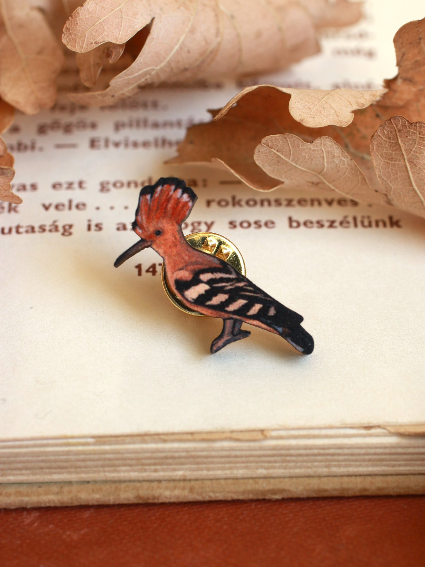 Hoopoe pin - wooden bird pin