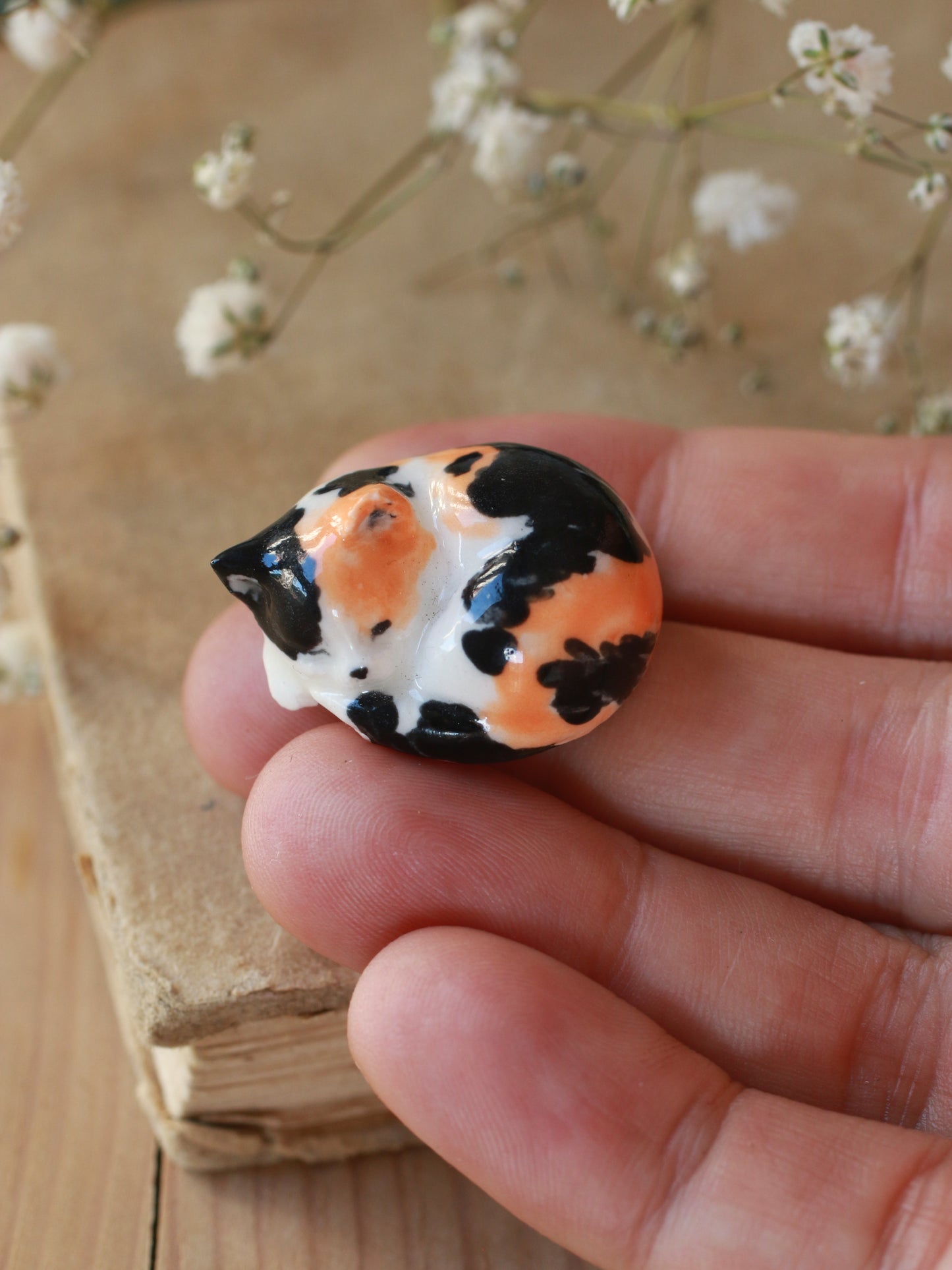 Calico Cat figurine