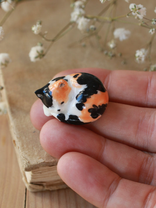 Calico Cat figurine