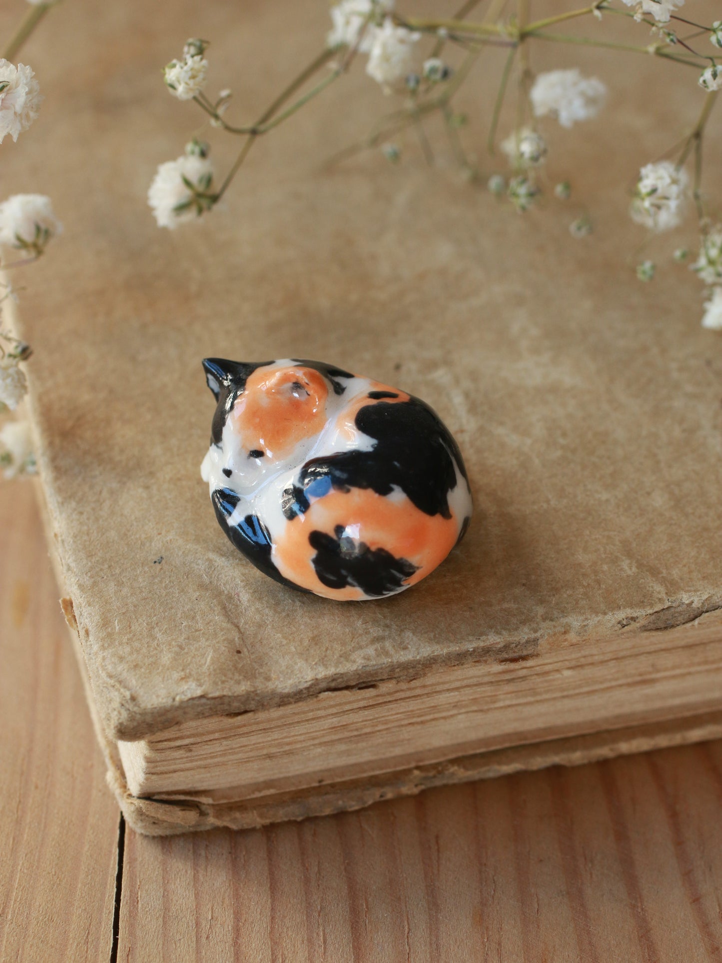 Calico Cat figurine
