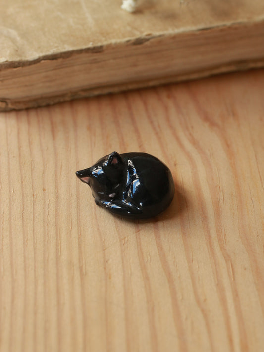 Black cat figurine