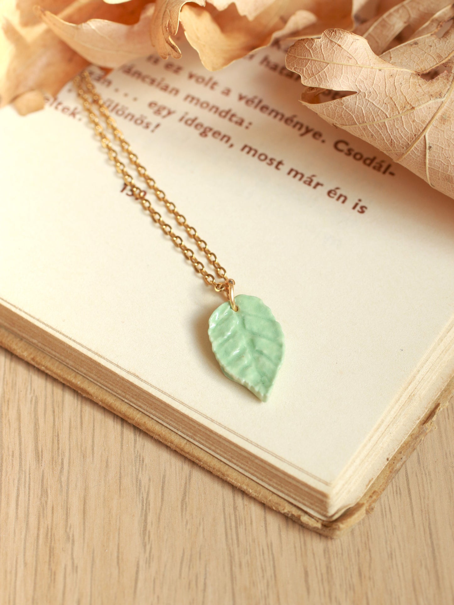 Leaf necklace