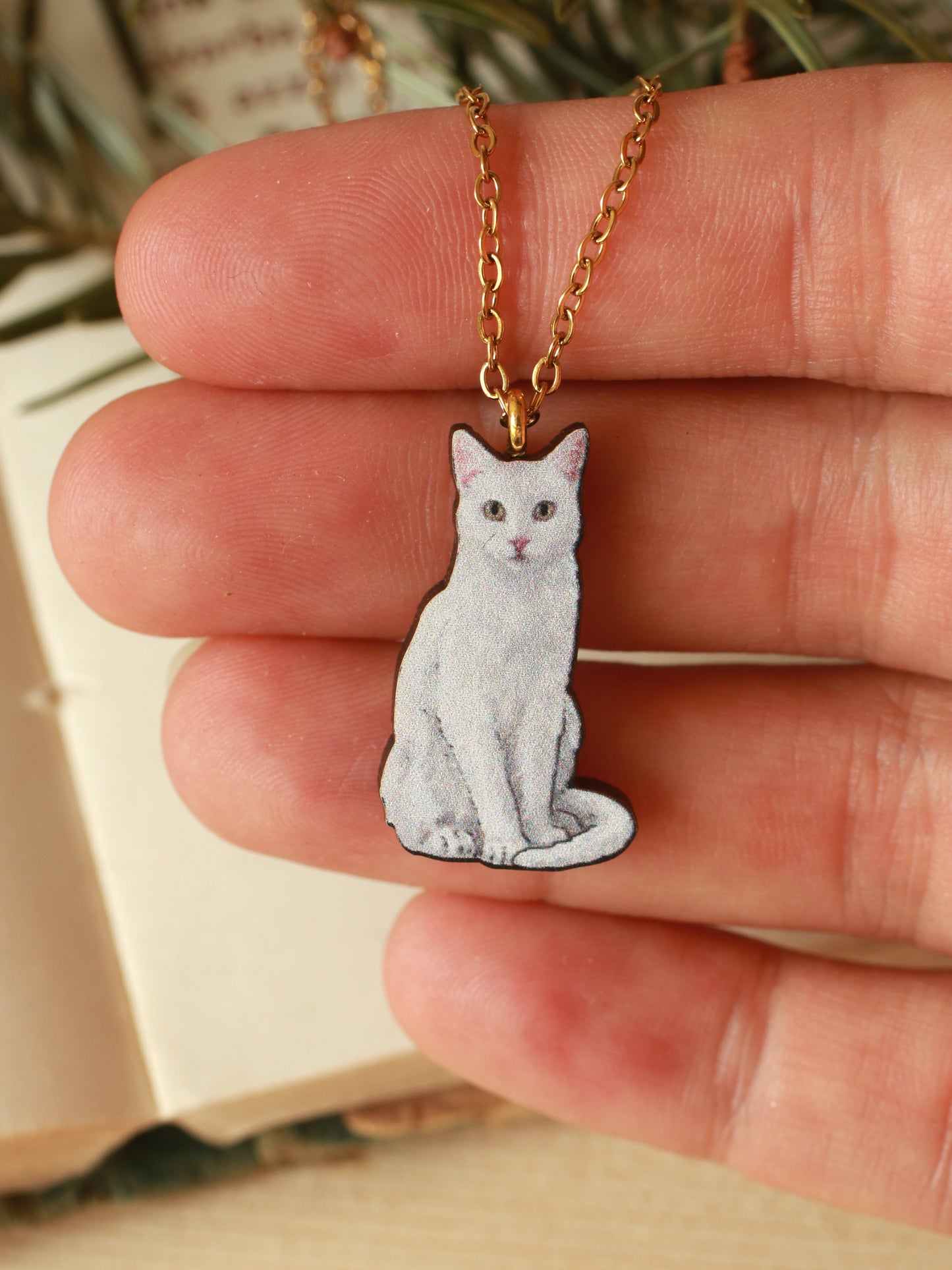 White cat necklace