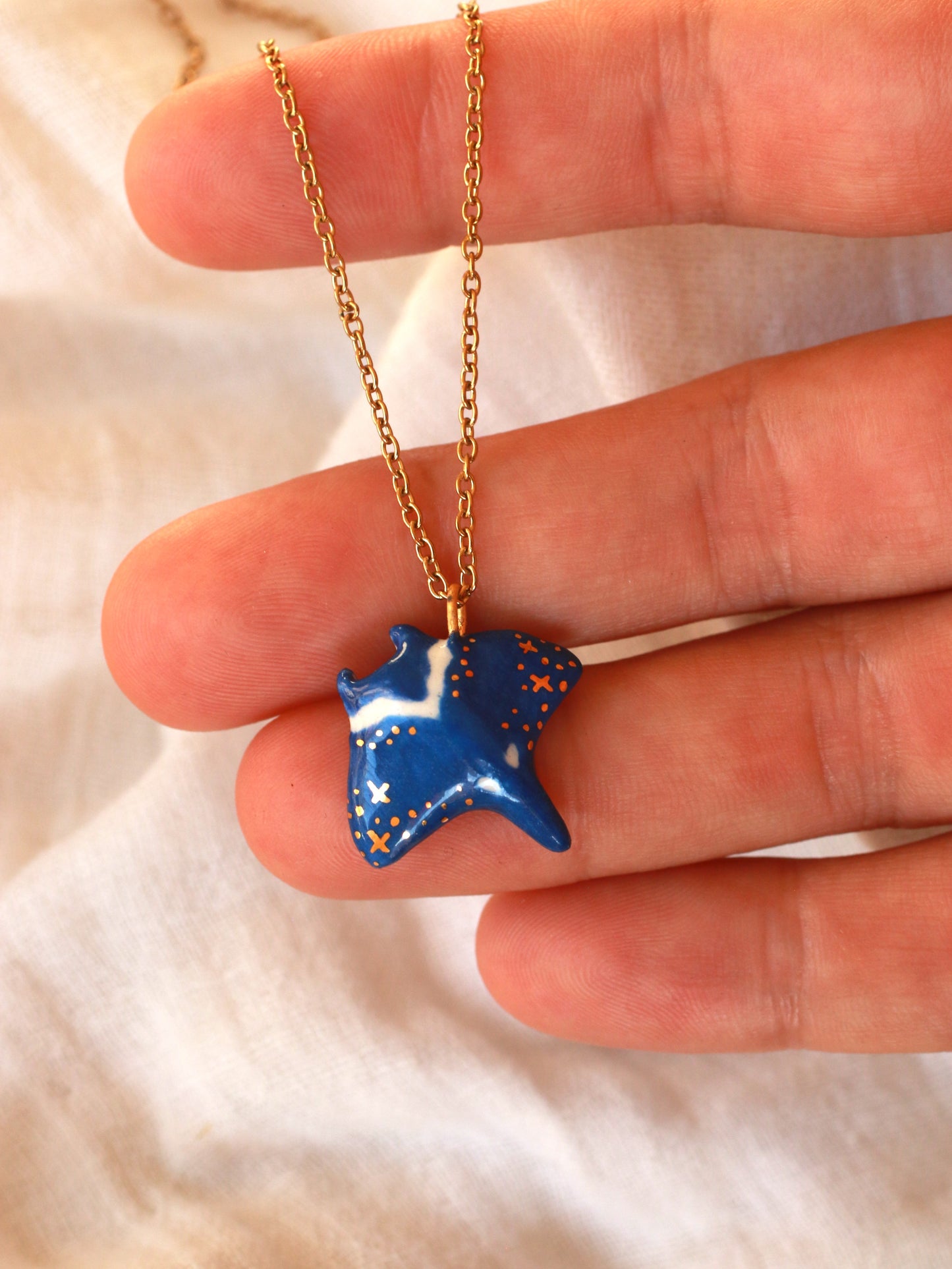 Dark blue Manta ray necklace