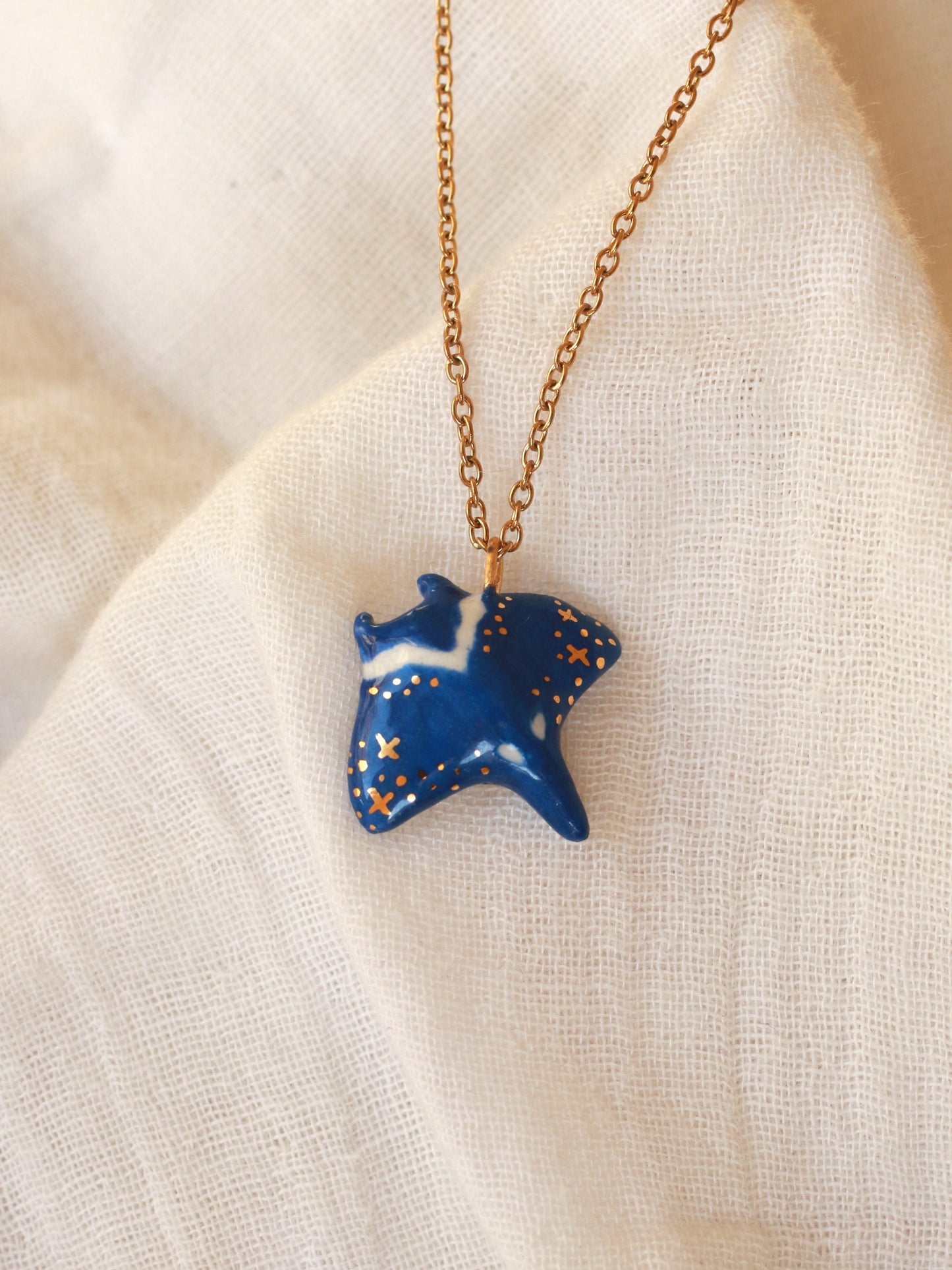 Dark blue Manta ray necklace