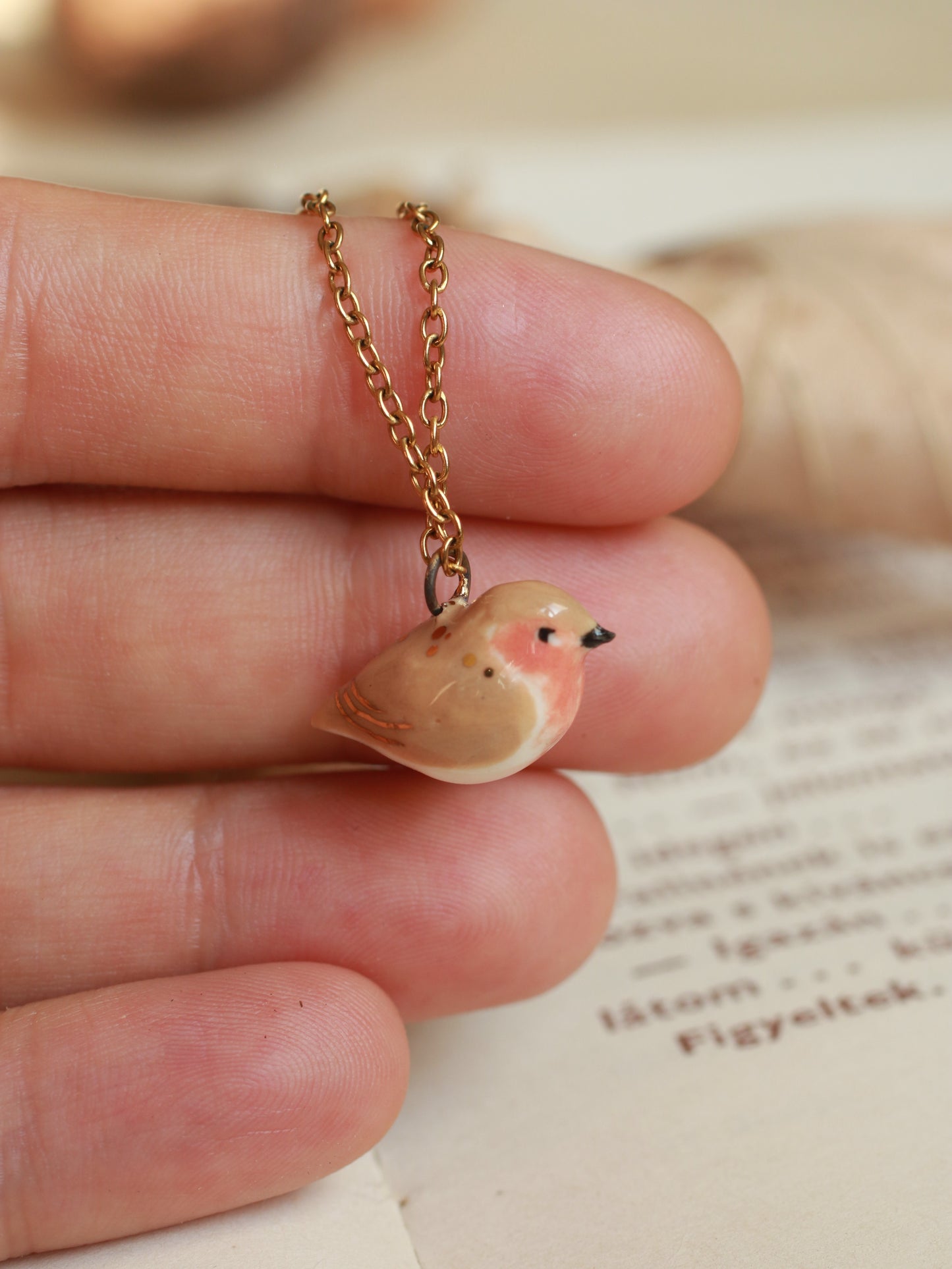 Robin necklace in a walnut box