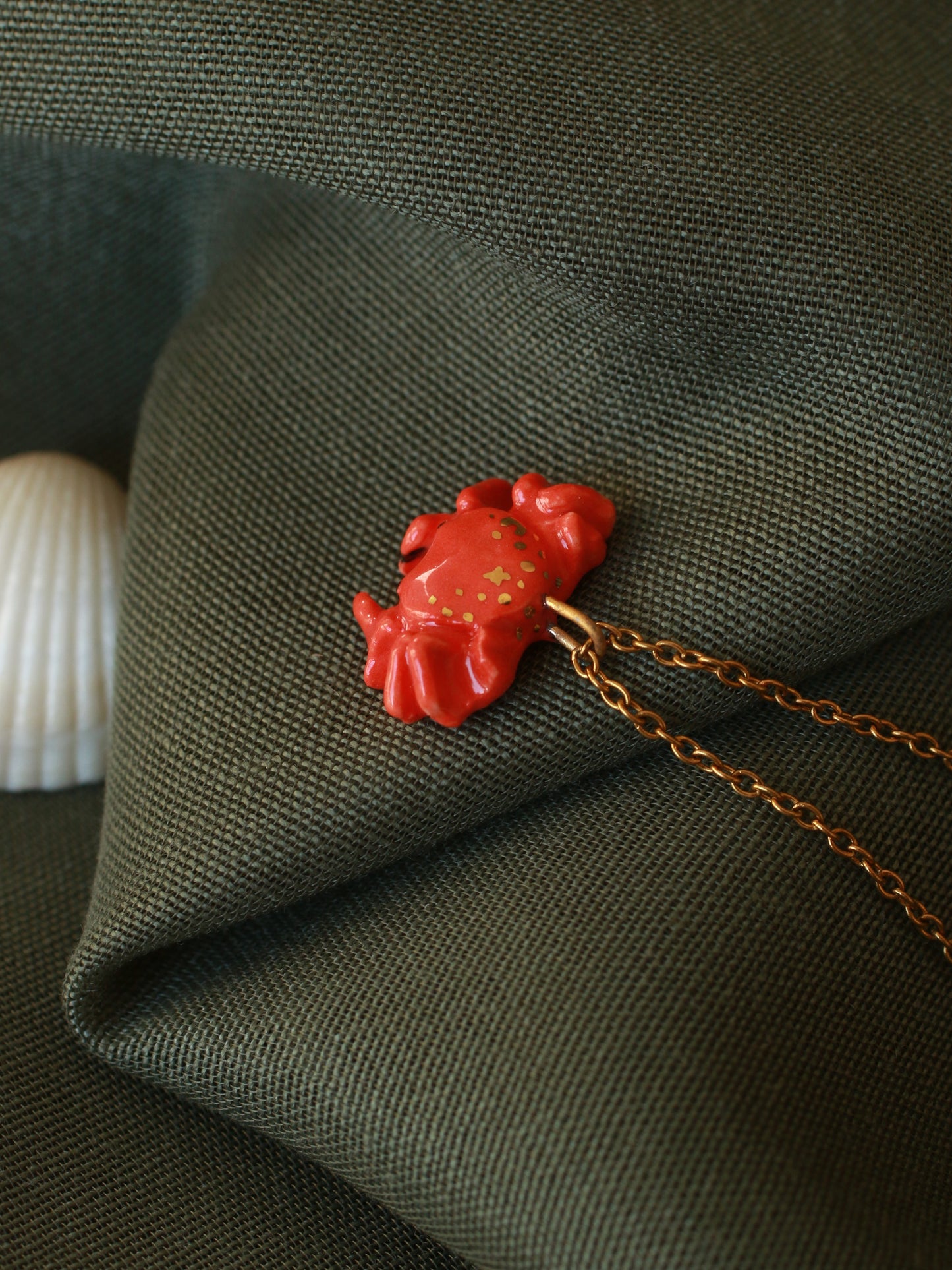 Crab necklace