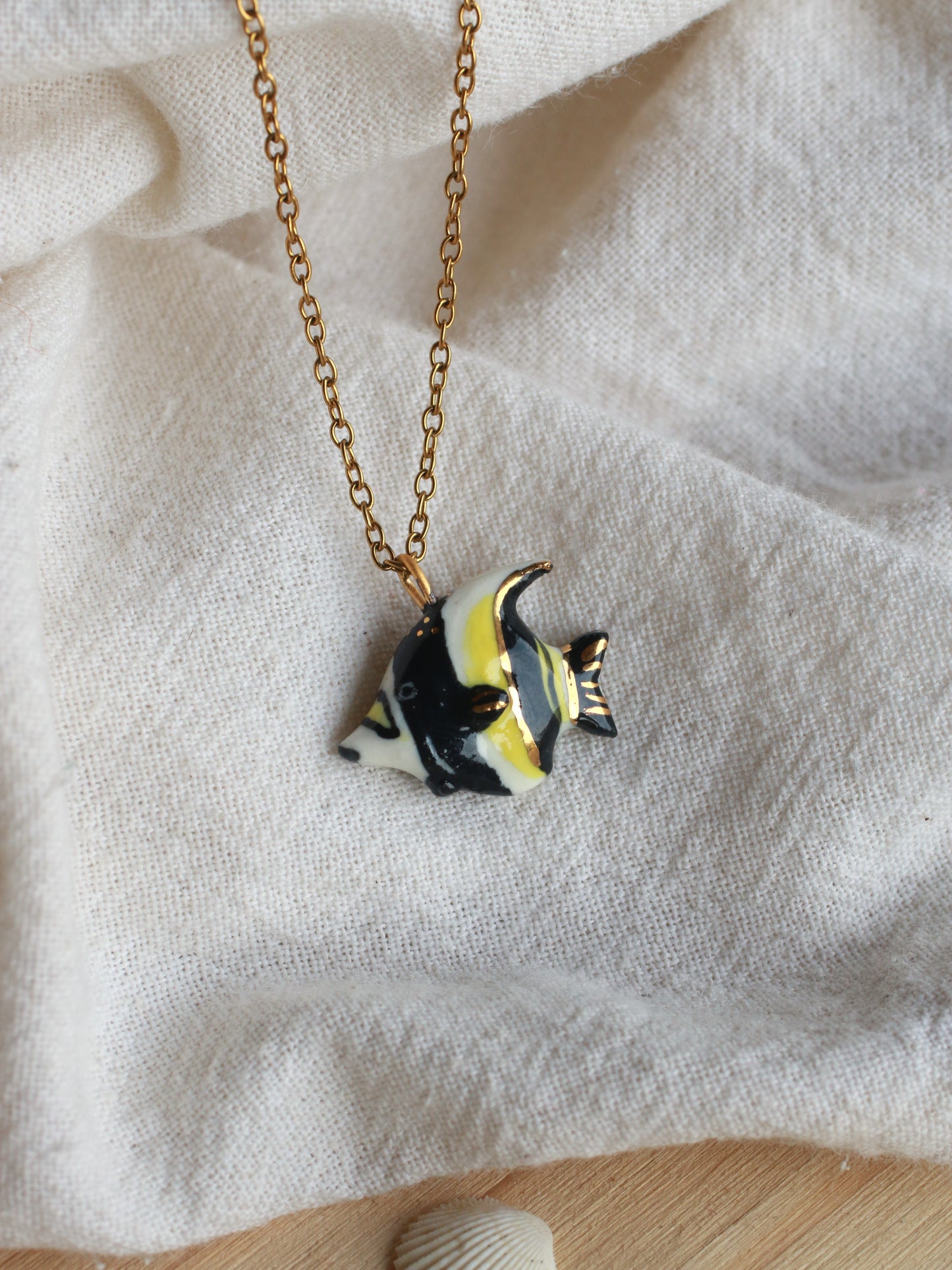 Moorish idol fish necklace