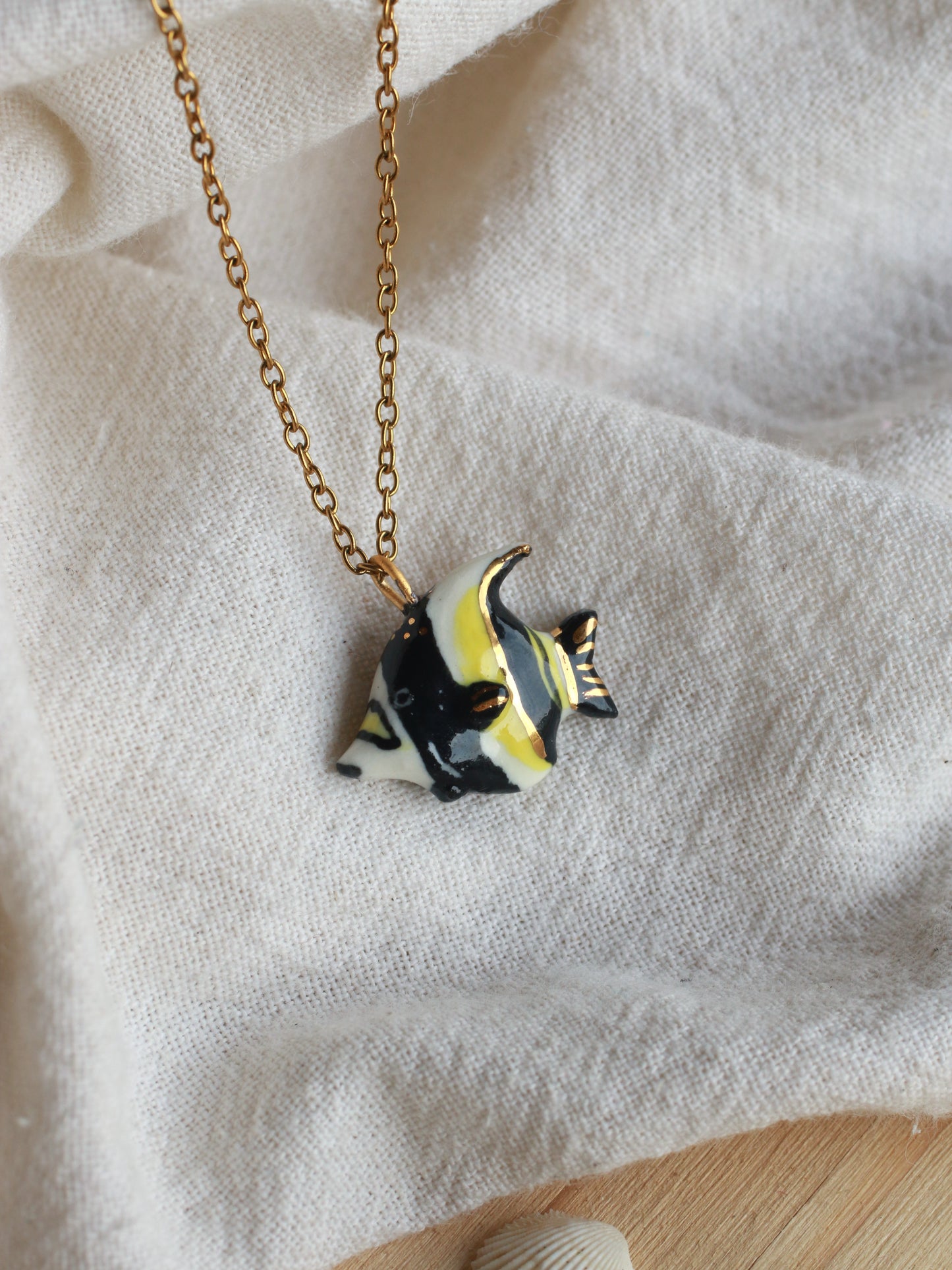 Moorish idol fish necklace