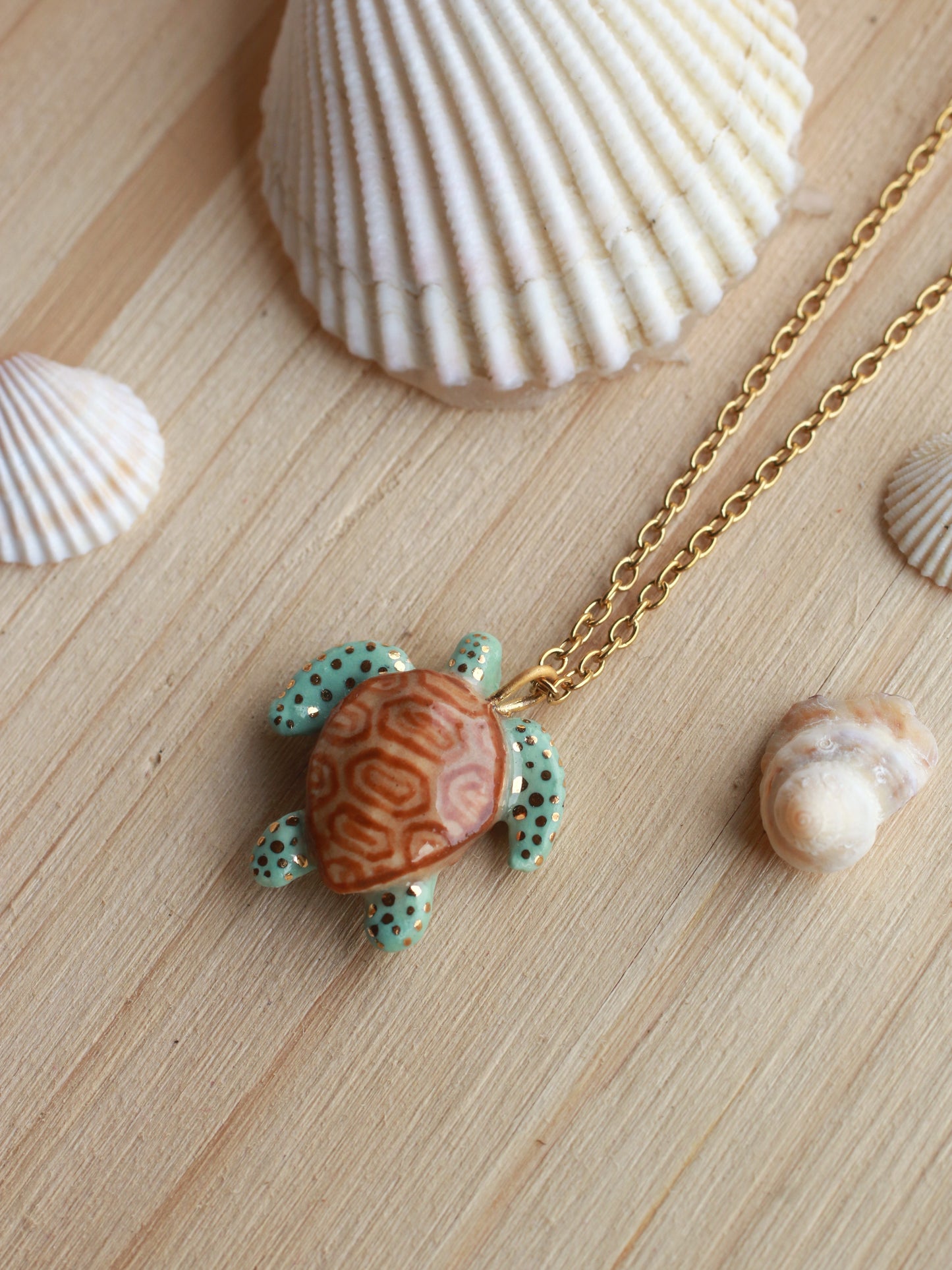 Green sea turtle necklace