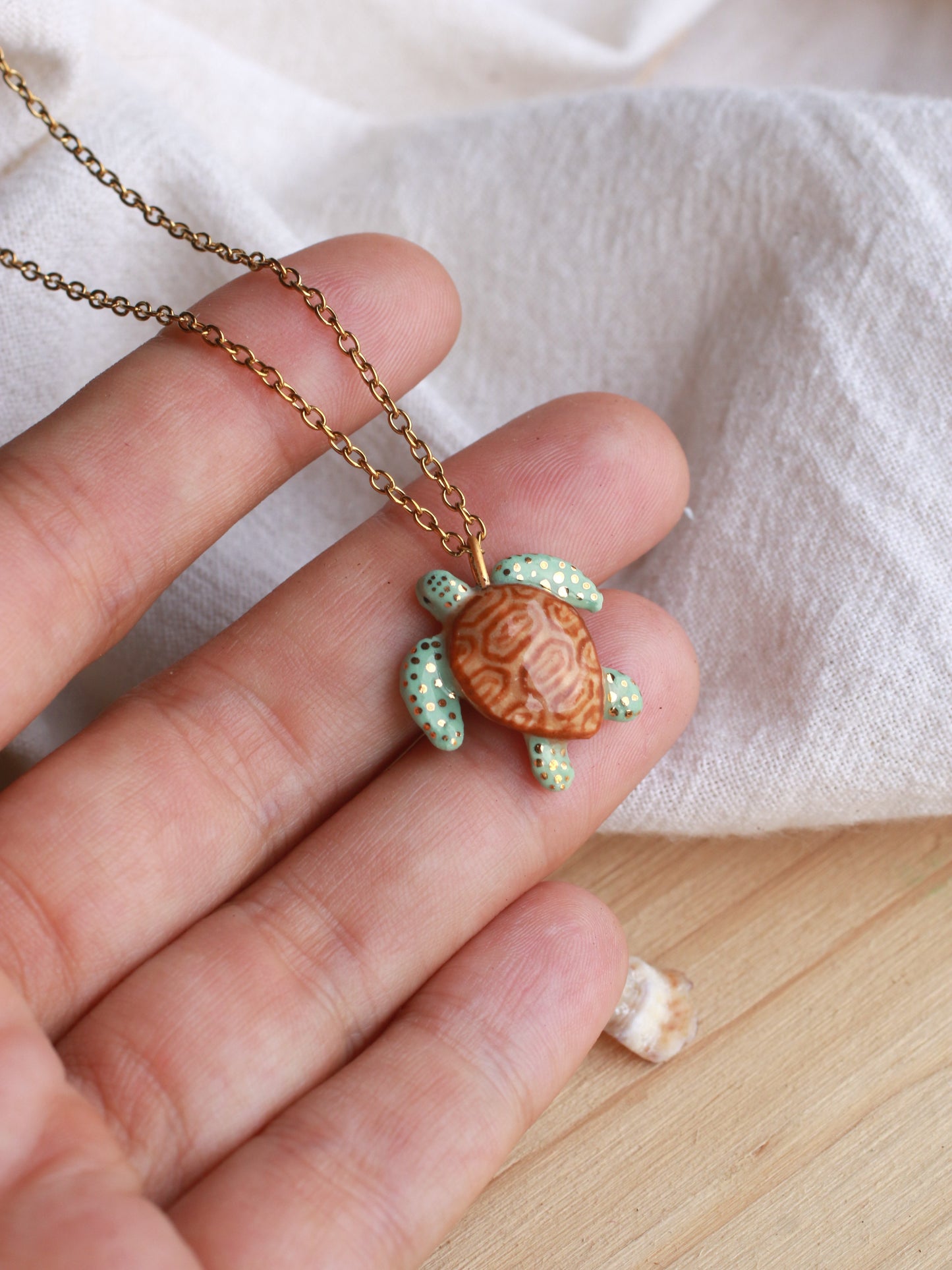 Green sea turtle necklace