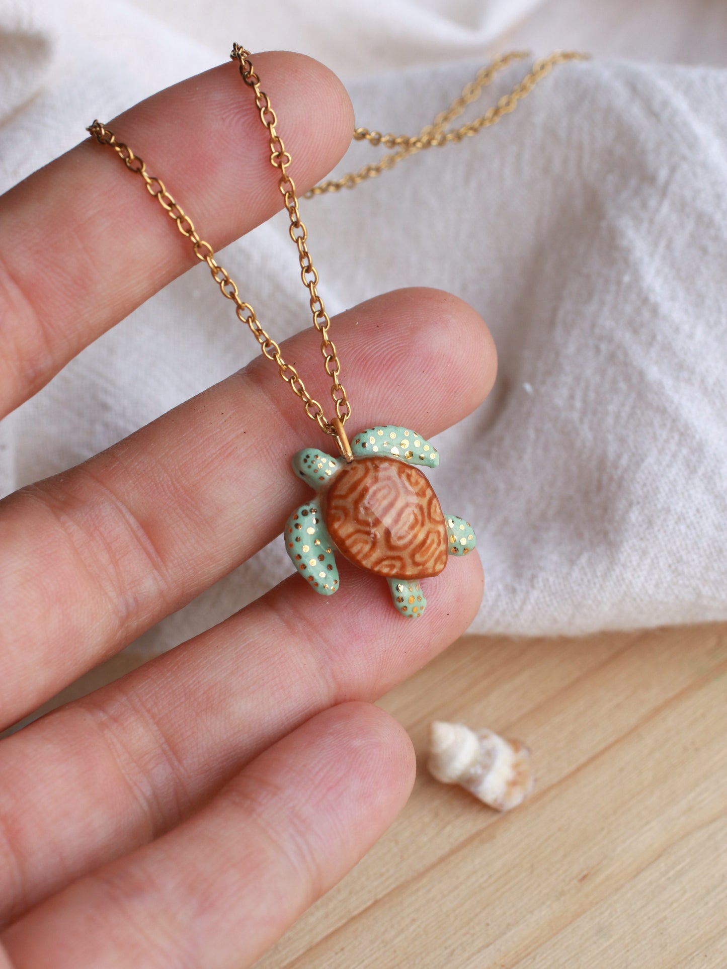 Green sea turtle necklace