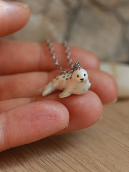 Seal necklace