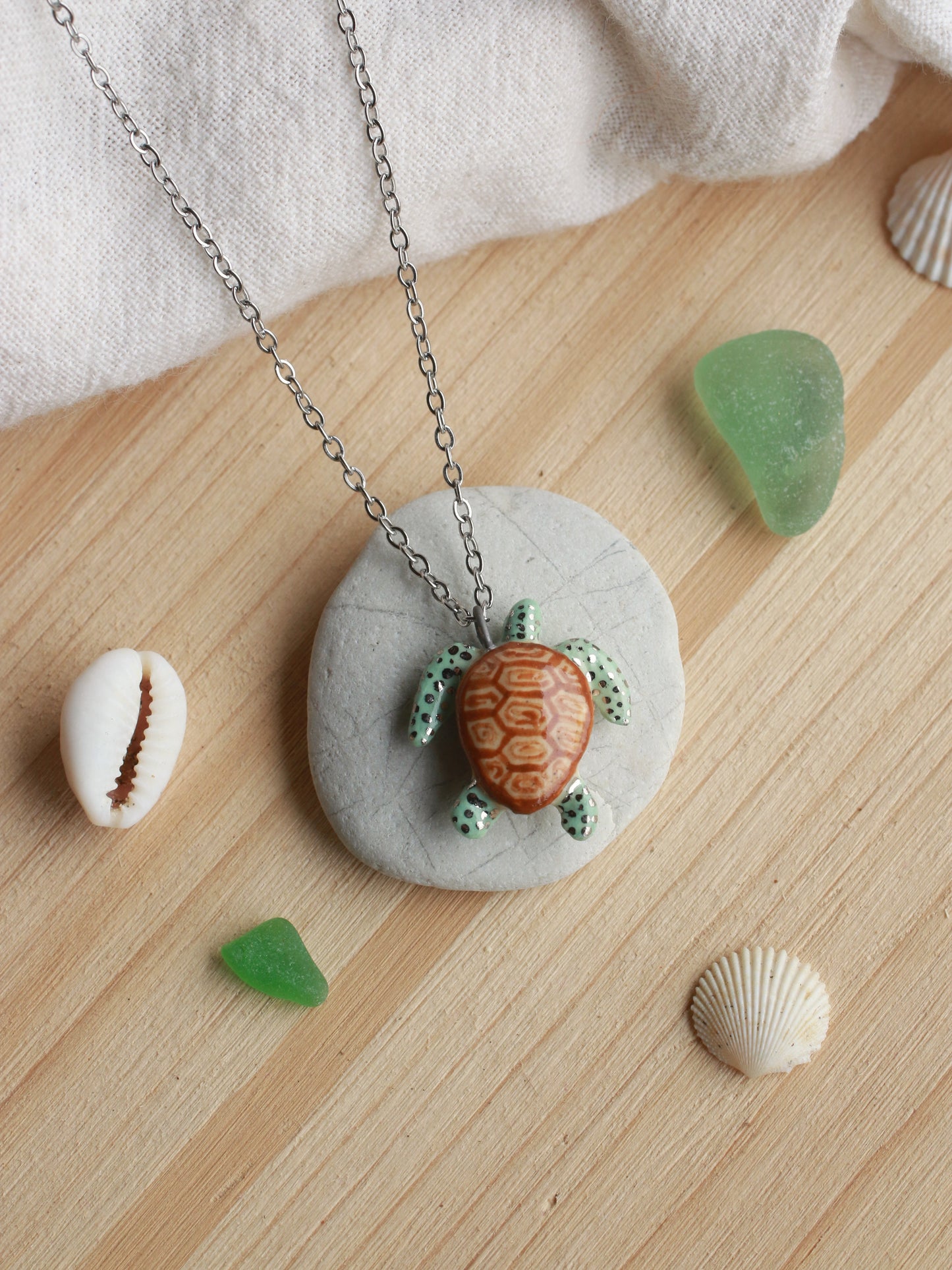 Green sea turtle necklace