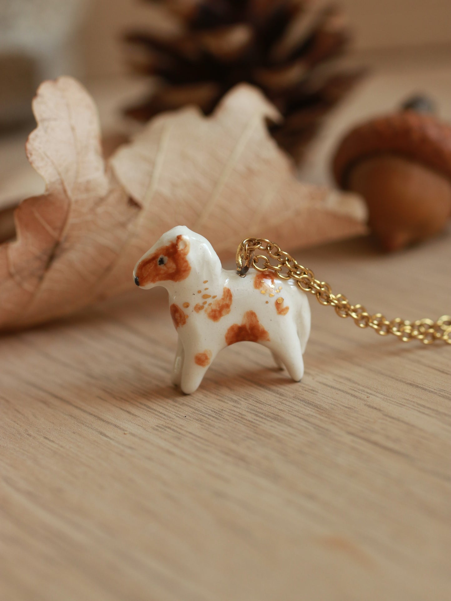 Pinto horse necklace