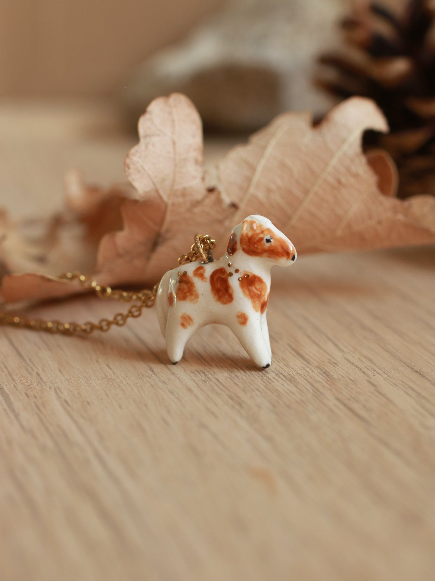 Pinto horse necklace