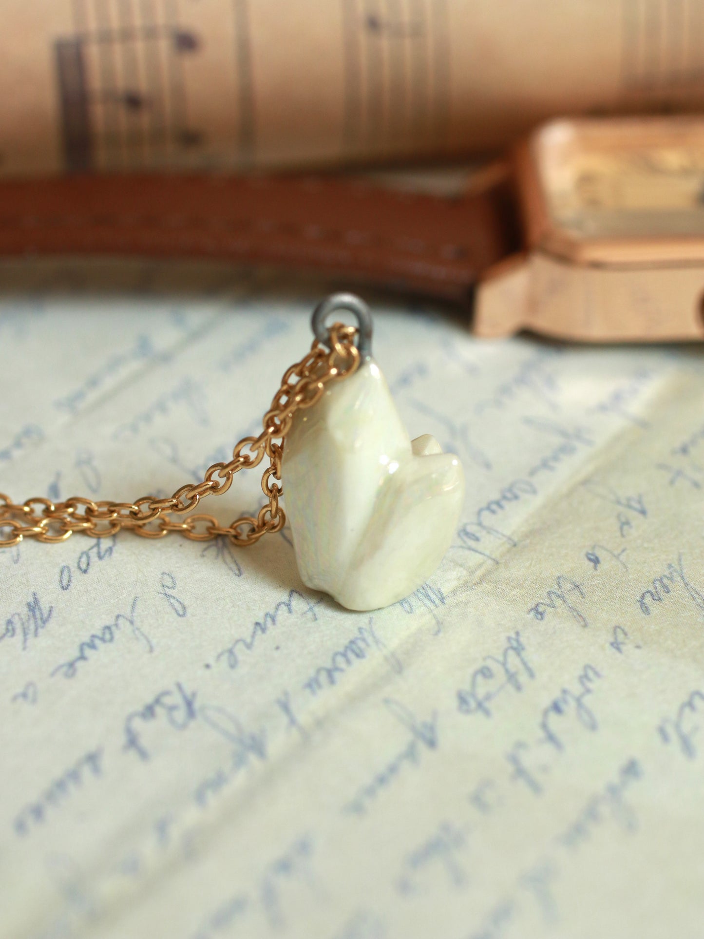 Ceramic crystal necklace