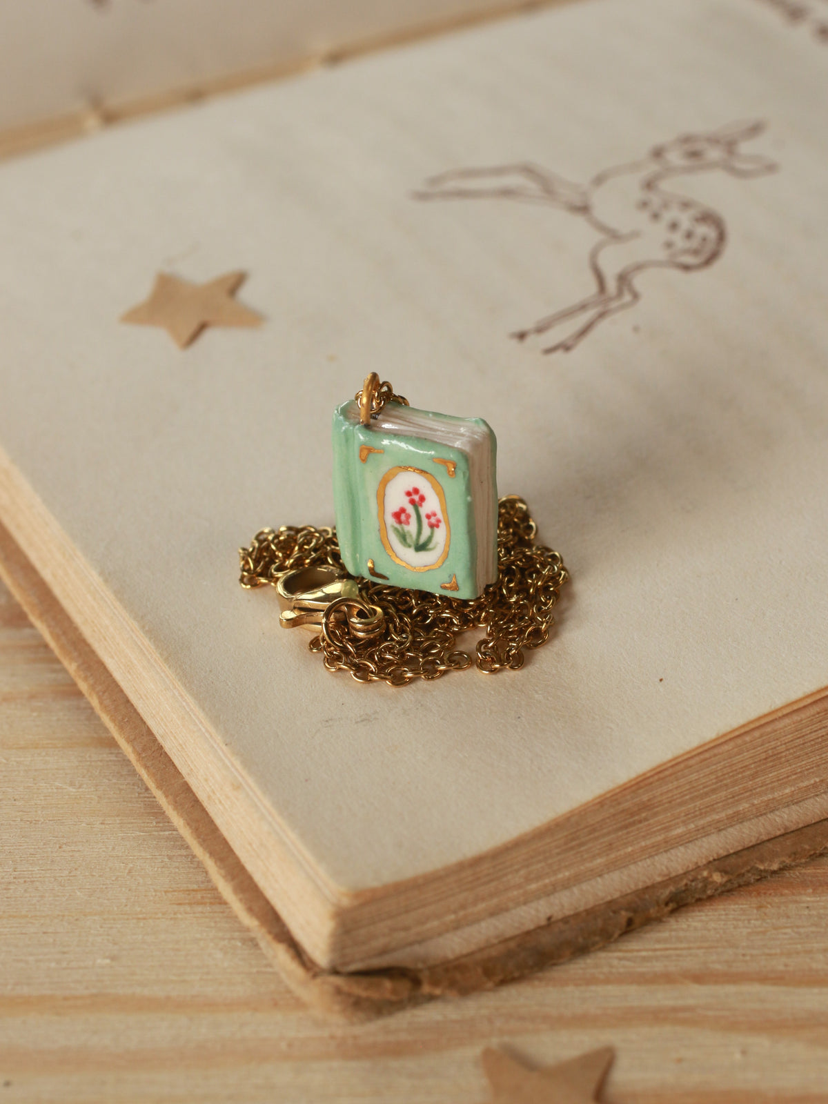 Flower book necklace - Light green book