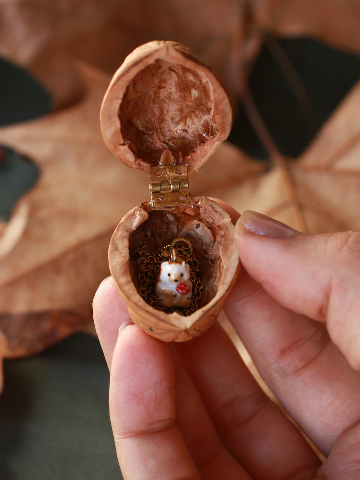 Hedgehog necklace - walnut box