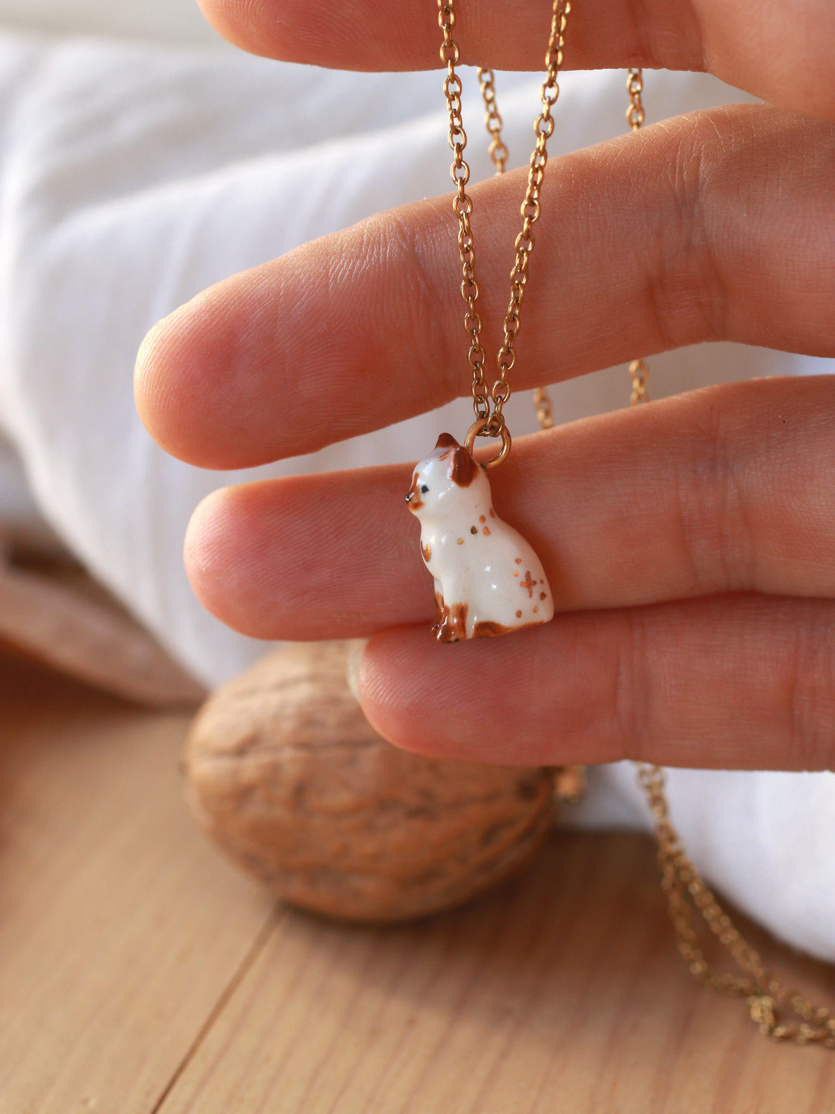 Cat necklace - walnut box