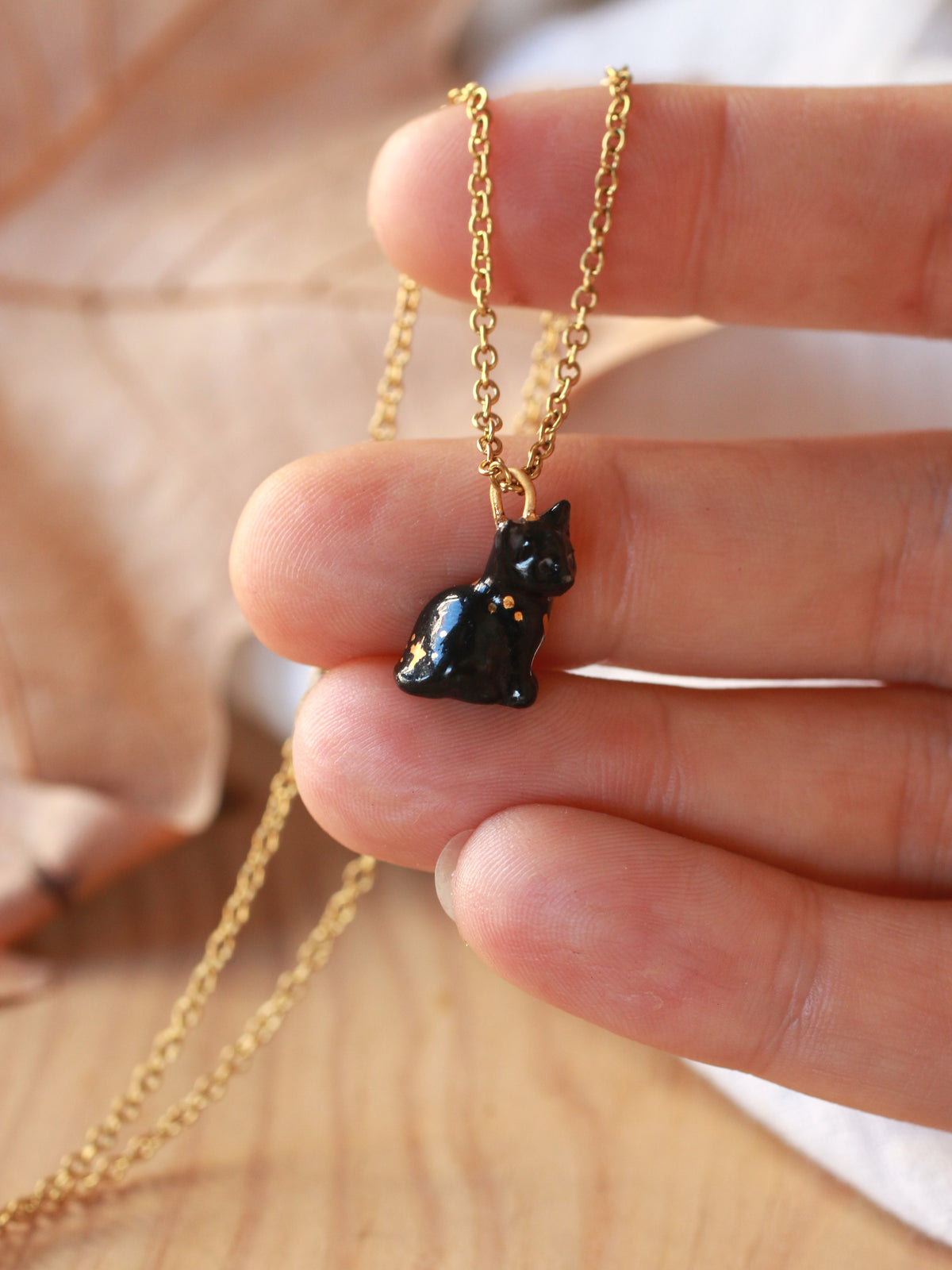 Black cat necklace