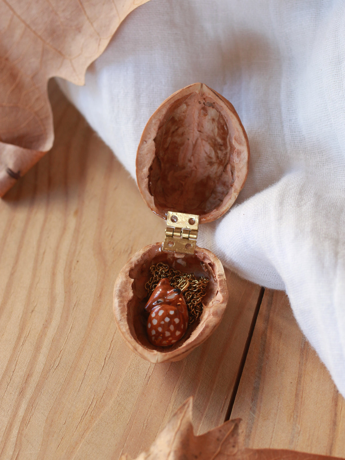 Fawn necklace - walnut box
