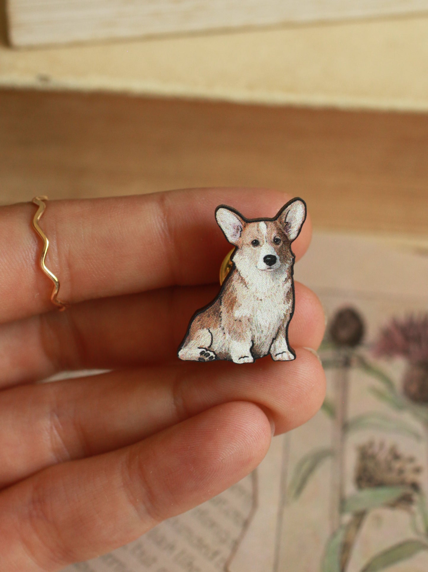 Corgi pin - wooden dog brooch