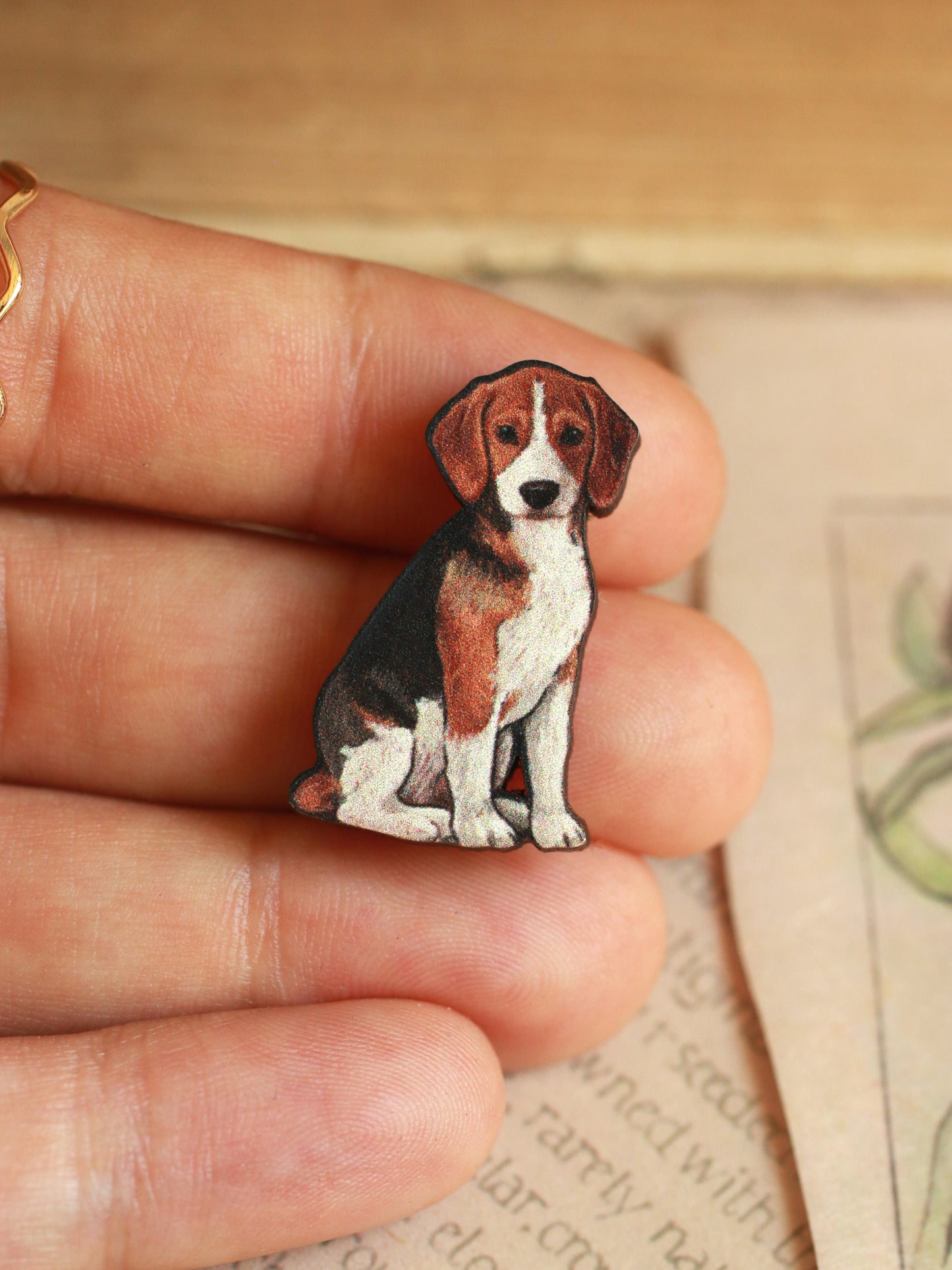 Beagle pin - wooden dog brooch