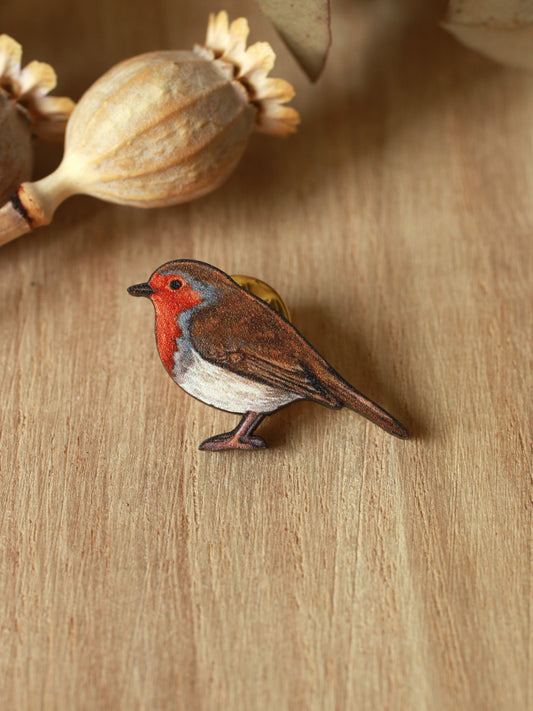 Robin pin - wooden bird brooch