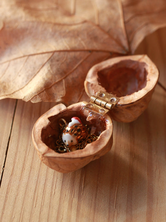 Hedgehog necklace - walnut box
