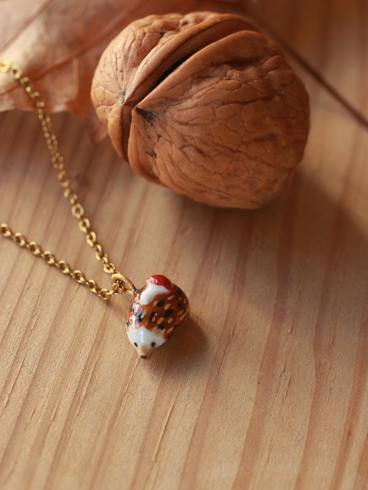 Hedgehog necklace - walnut box