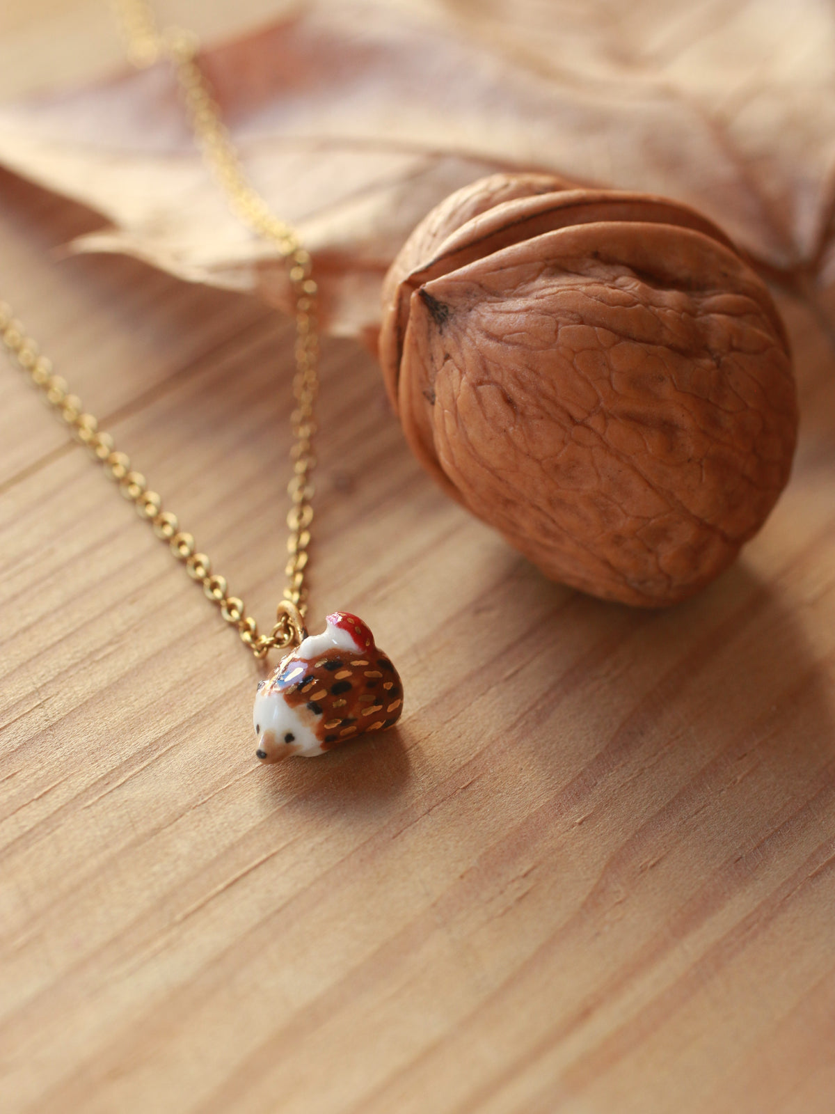 Hedgehog necklace - walnut box