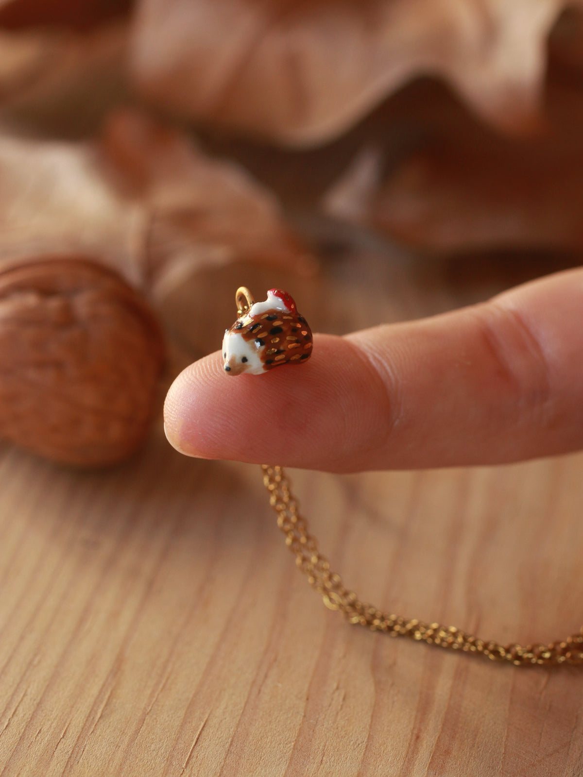 Hedgehog necklace - walnut box