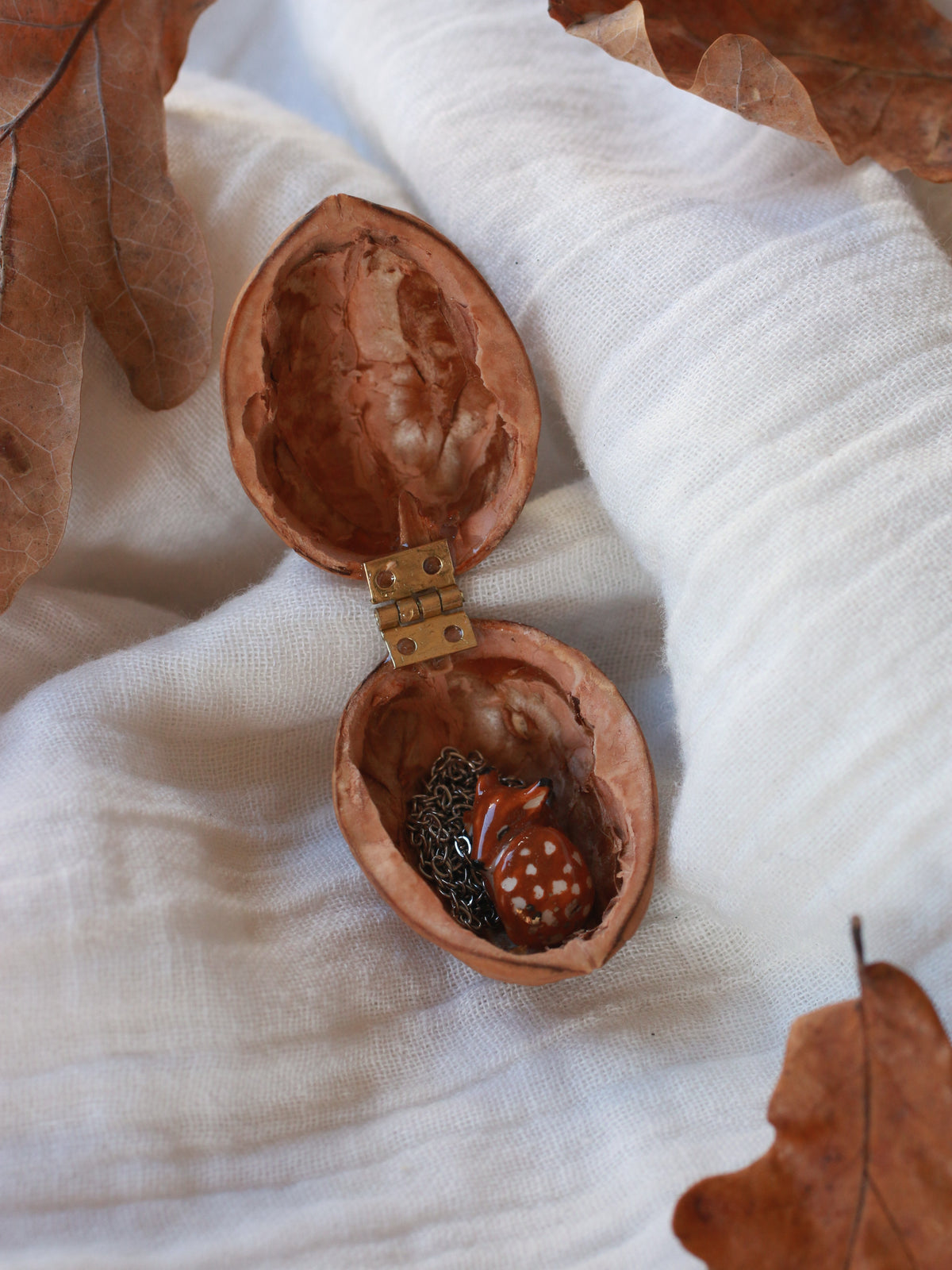 Fawn necklace - walnut box
