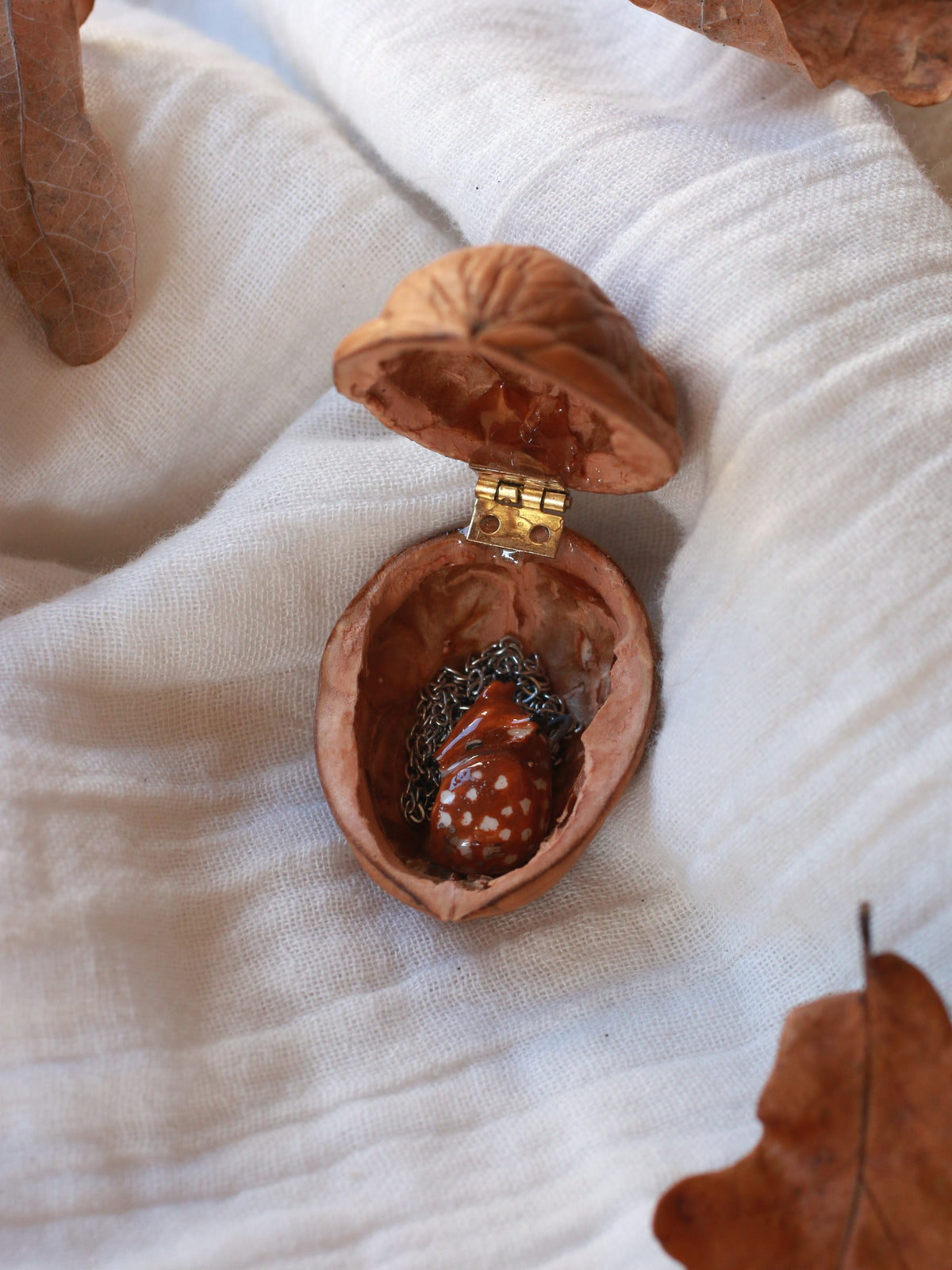 Fawn necklace - walnut box