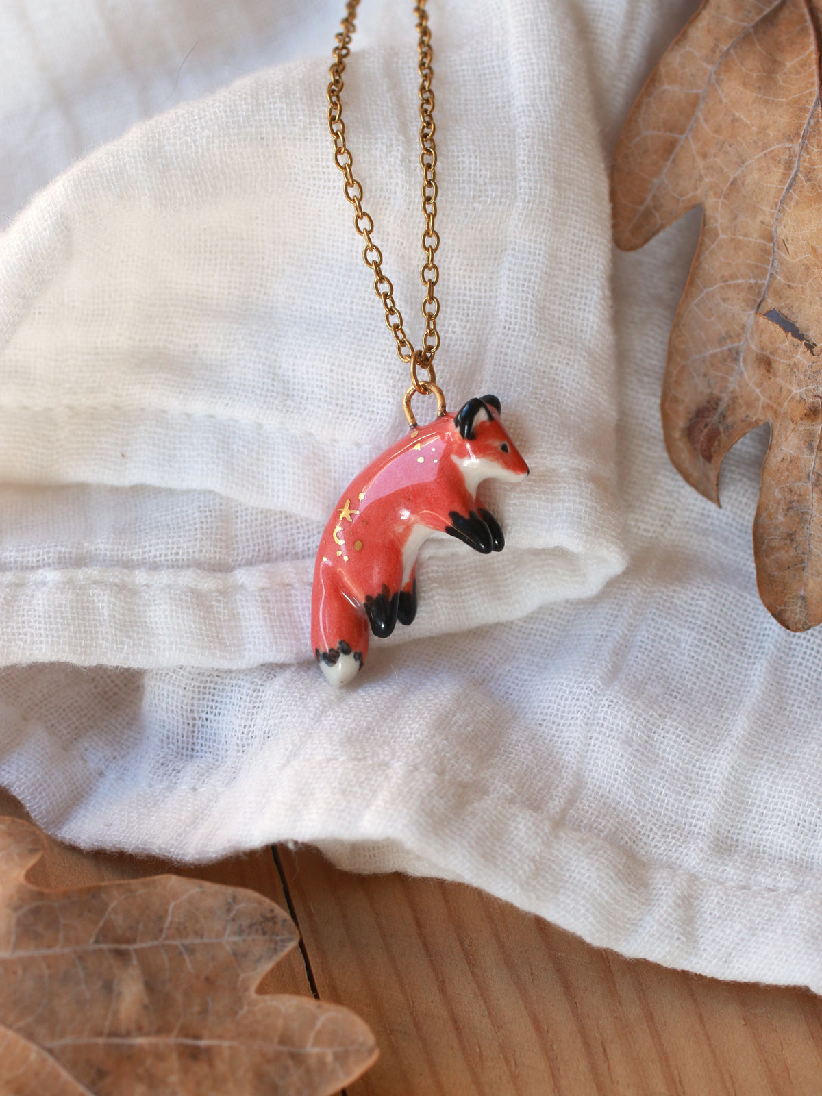 Jumping fox necklace
