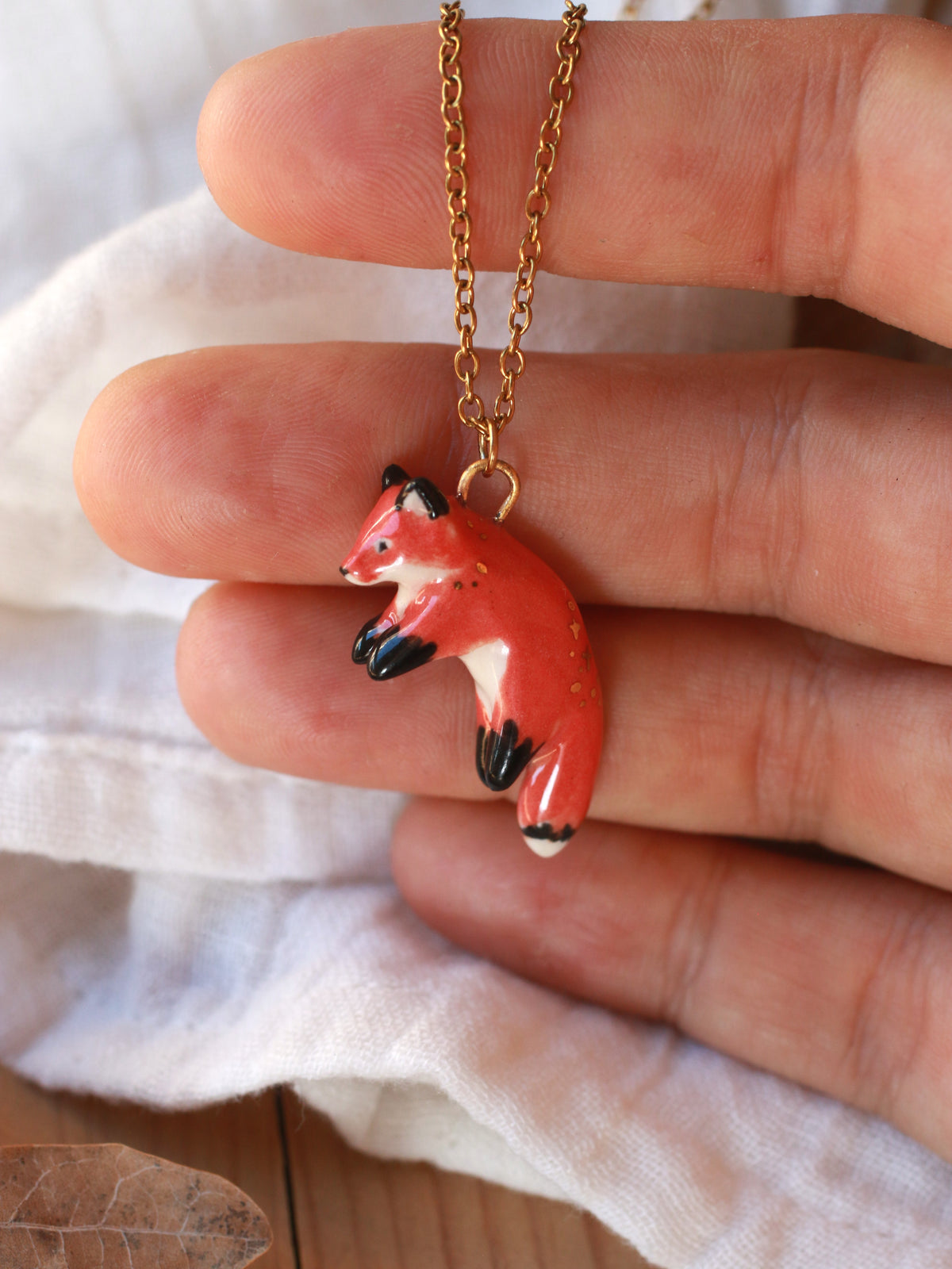 Jumping fox necklace