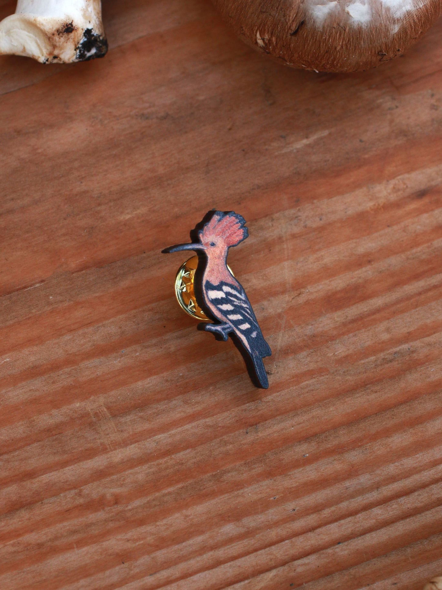 Hoopoe pin - wooden bird pin