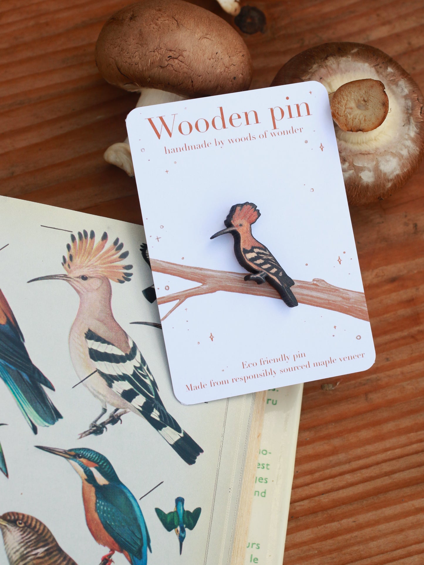 Hoopoe pin - wooden bird pin