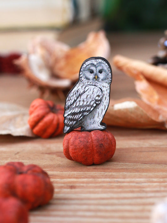 Ural owl pin