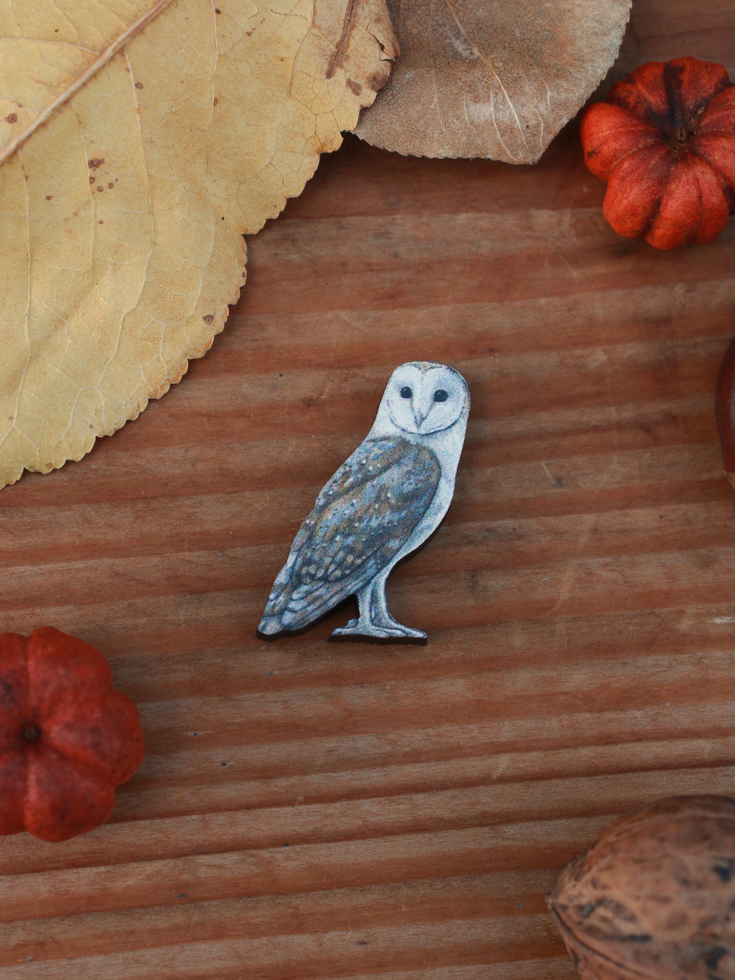 Barn owl pin - wooden pin