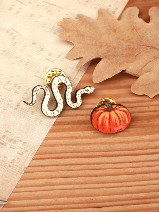 Pumpkin and snake pin set