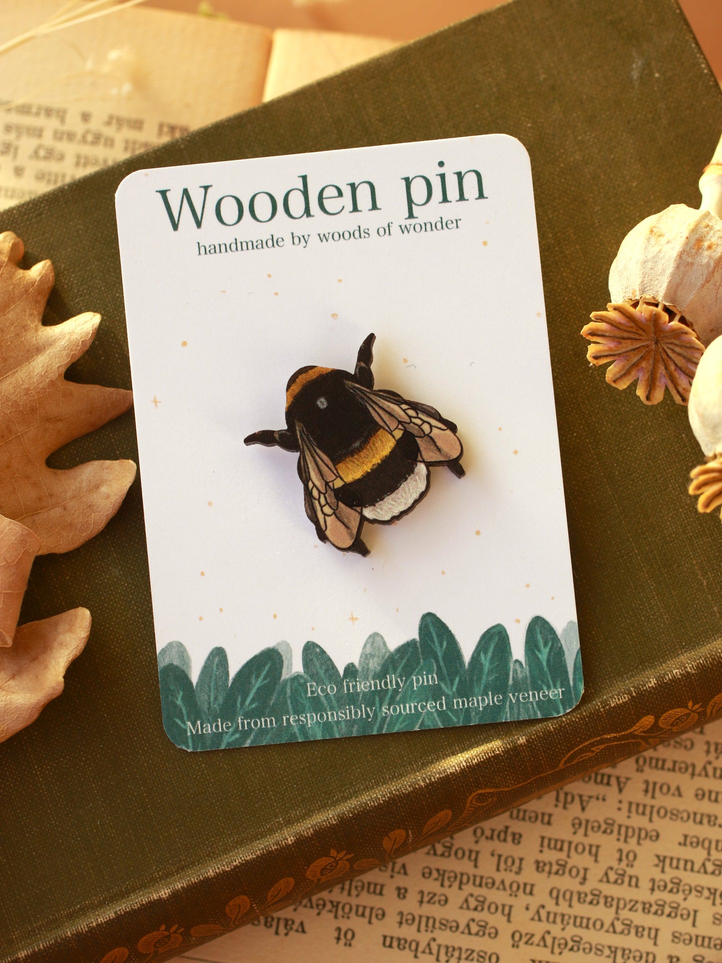 Bumblebee pin