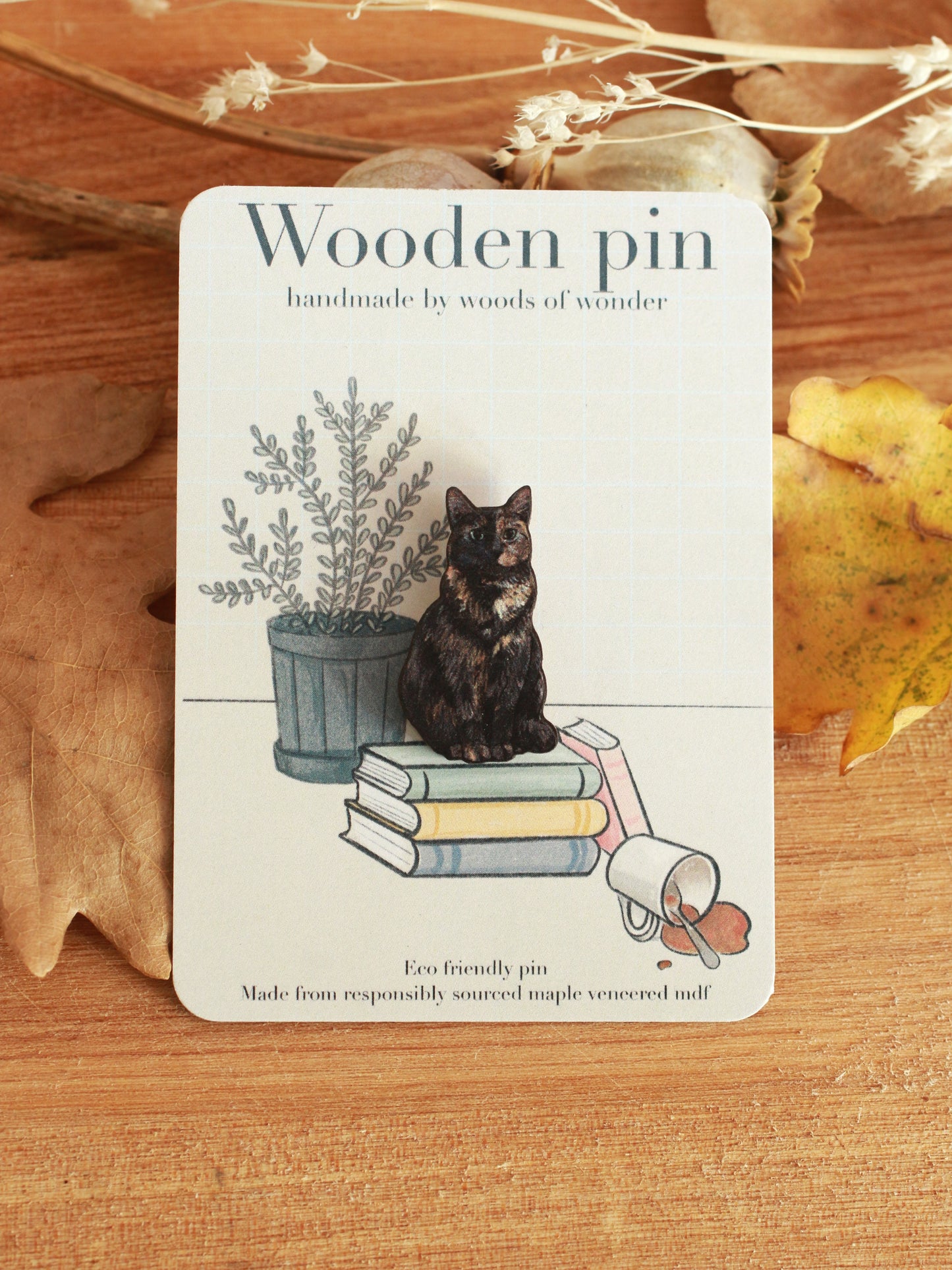 Tortoiseshell cat pin