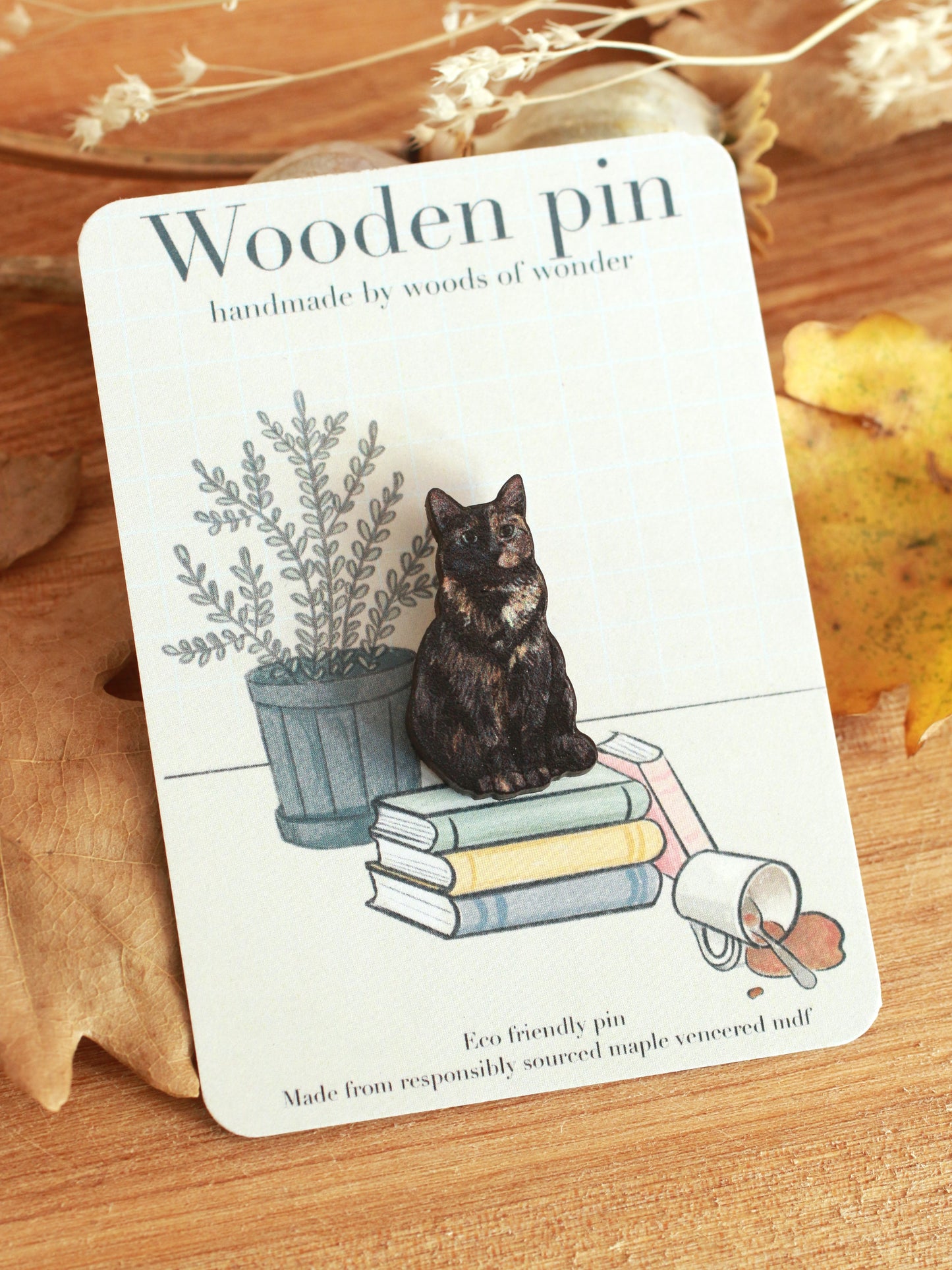 Tortoiseshell cat pin