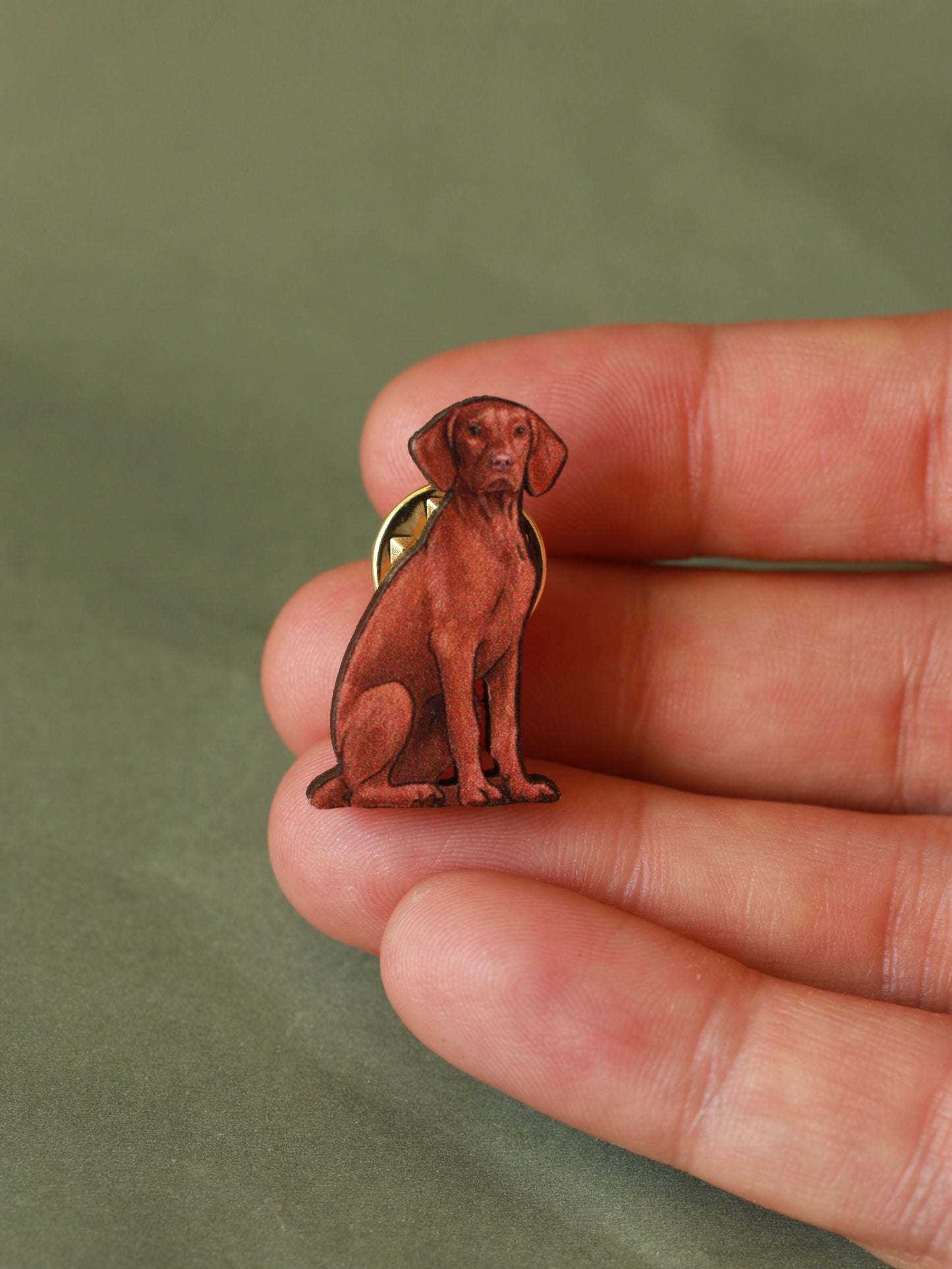 Vizsla pin